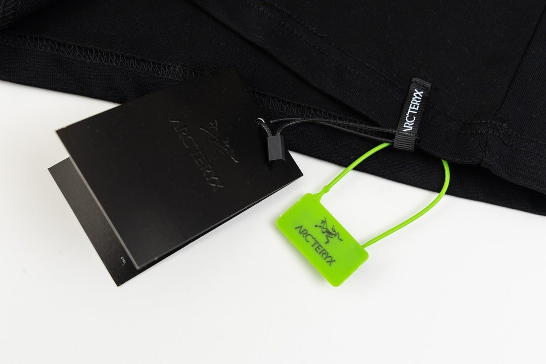 LuxluxHouse Best Quality Clothes T-shirt Arcteryx