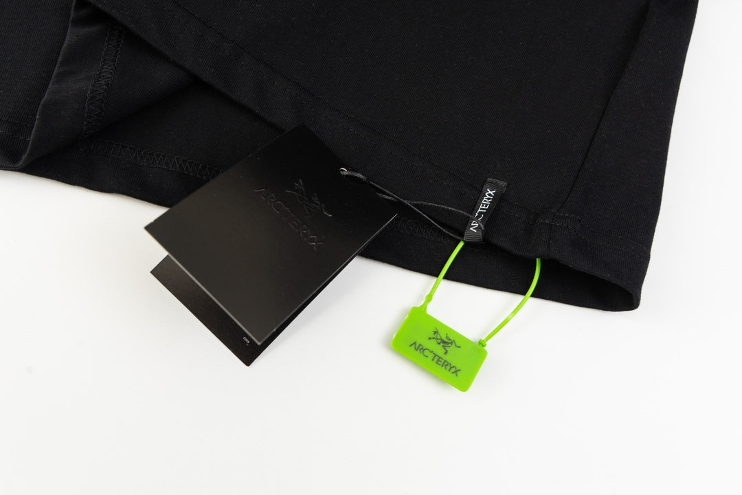 LuxluxHouse Best Quality Clothes T-shirt Arcteryx