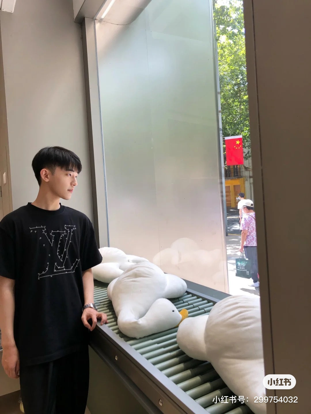 LuxluxHouse Best Quality Clothes T-shirt Louis Vuitton