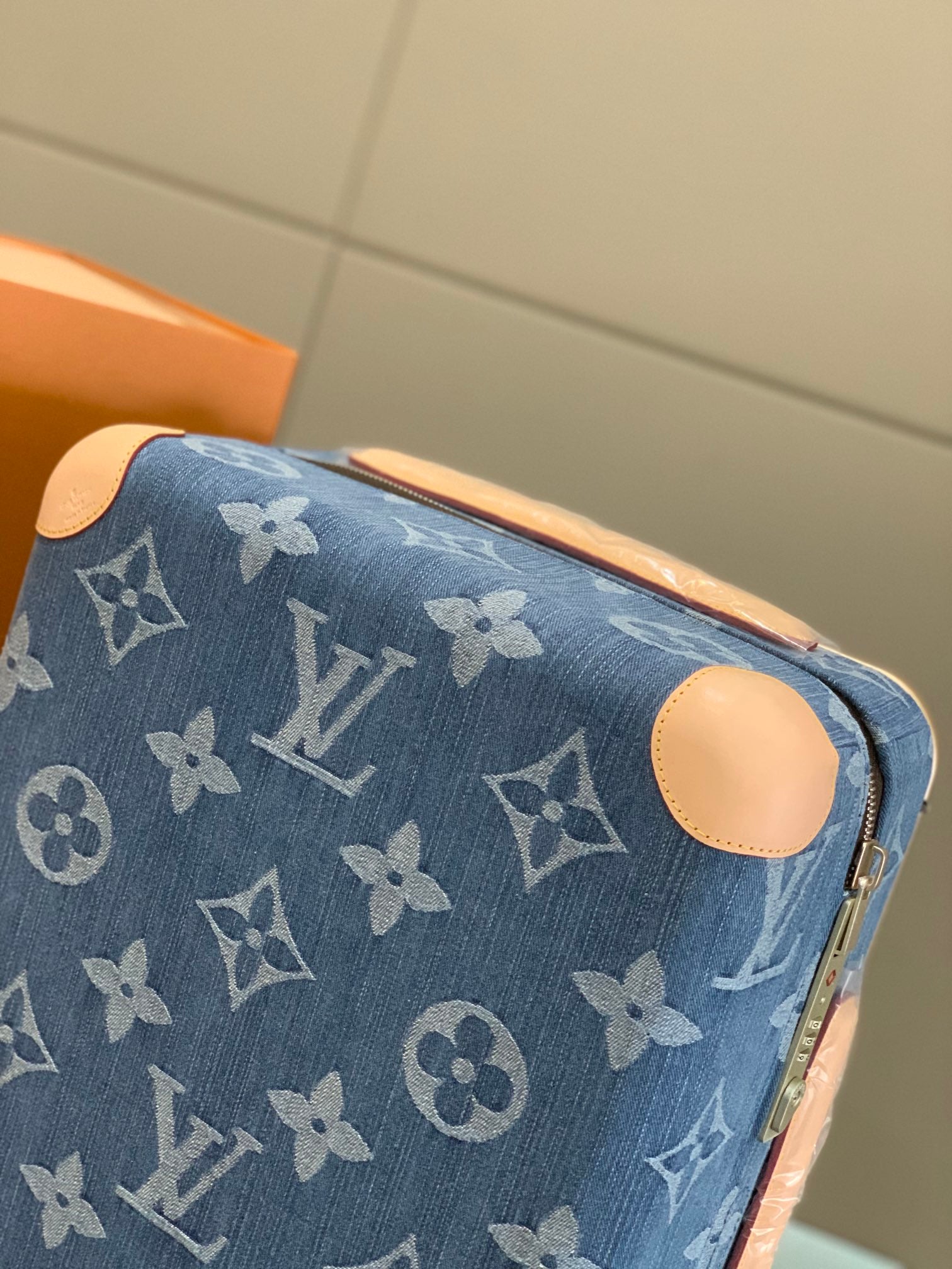 LuxluxHouse Best Quality Bags Luggage