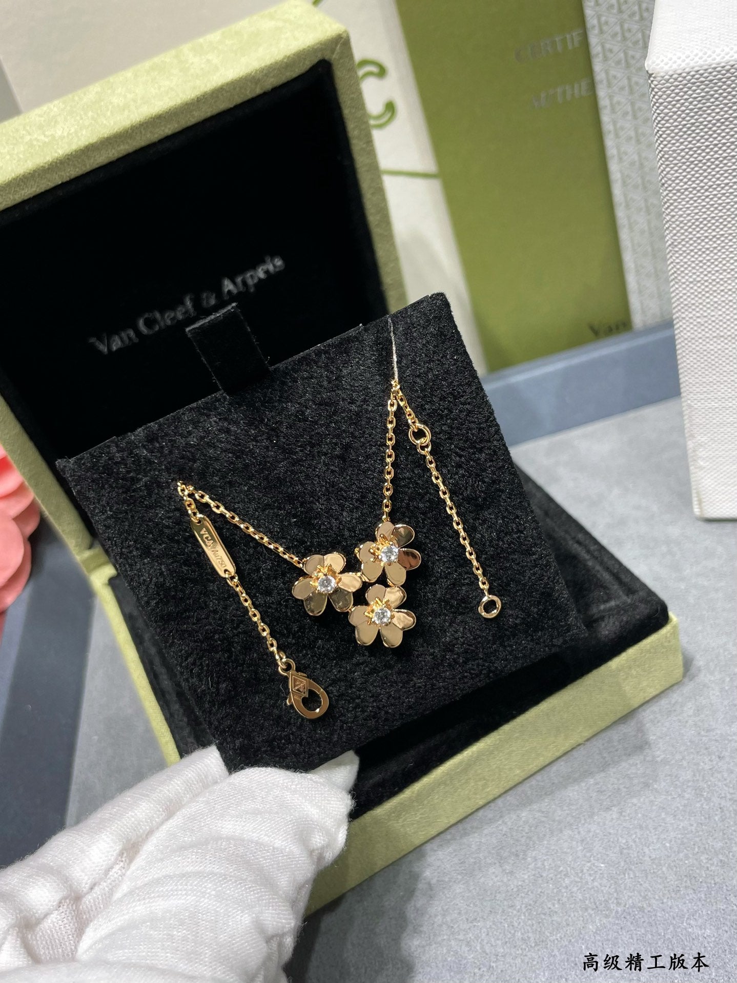 LuxluxHouse Best Quality Accessories Van Cleef & Arpels