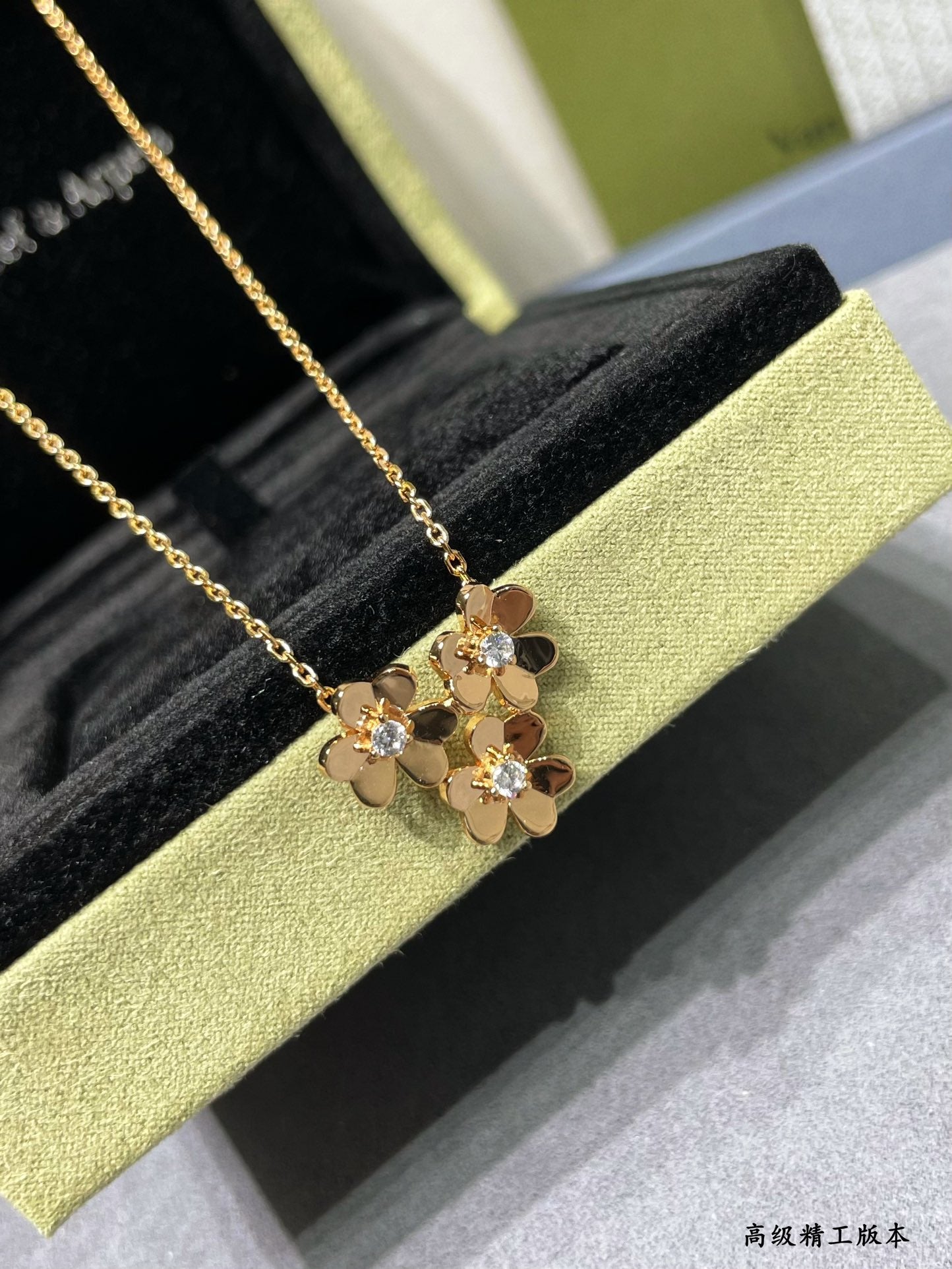 LuxluxHouse Best Quality Accessories Van Cleef & Arpels