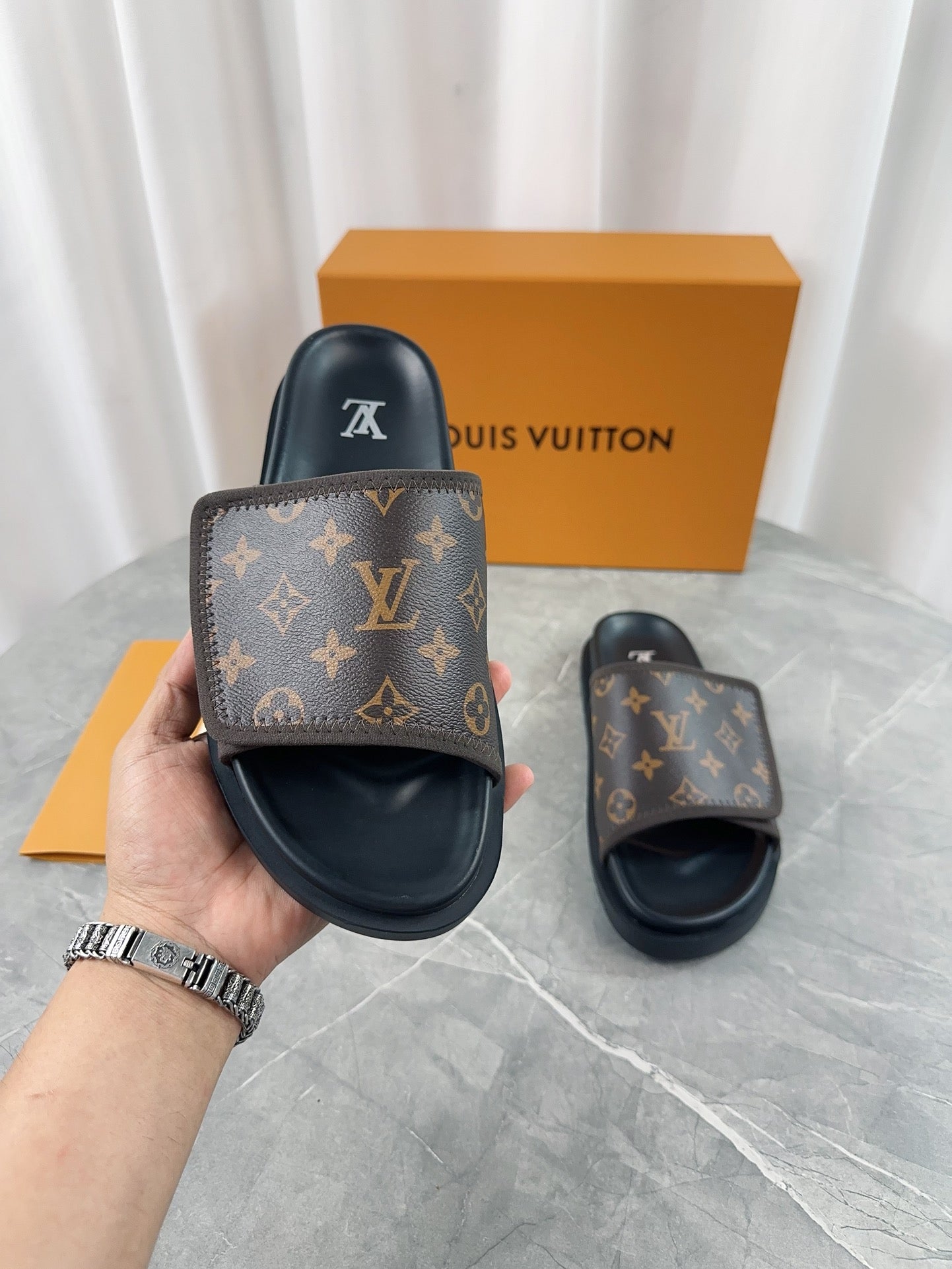 LuxluxHouse Best Quality Sandals Louis Vuitton