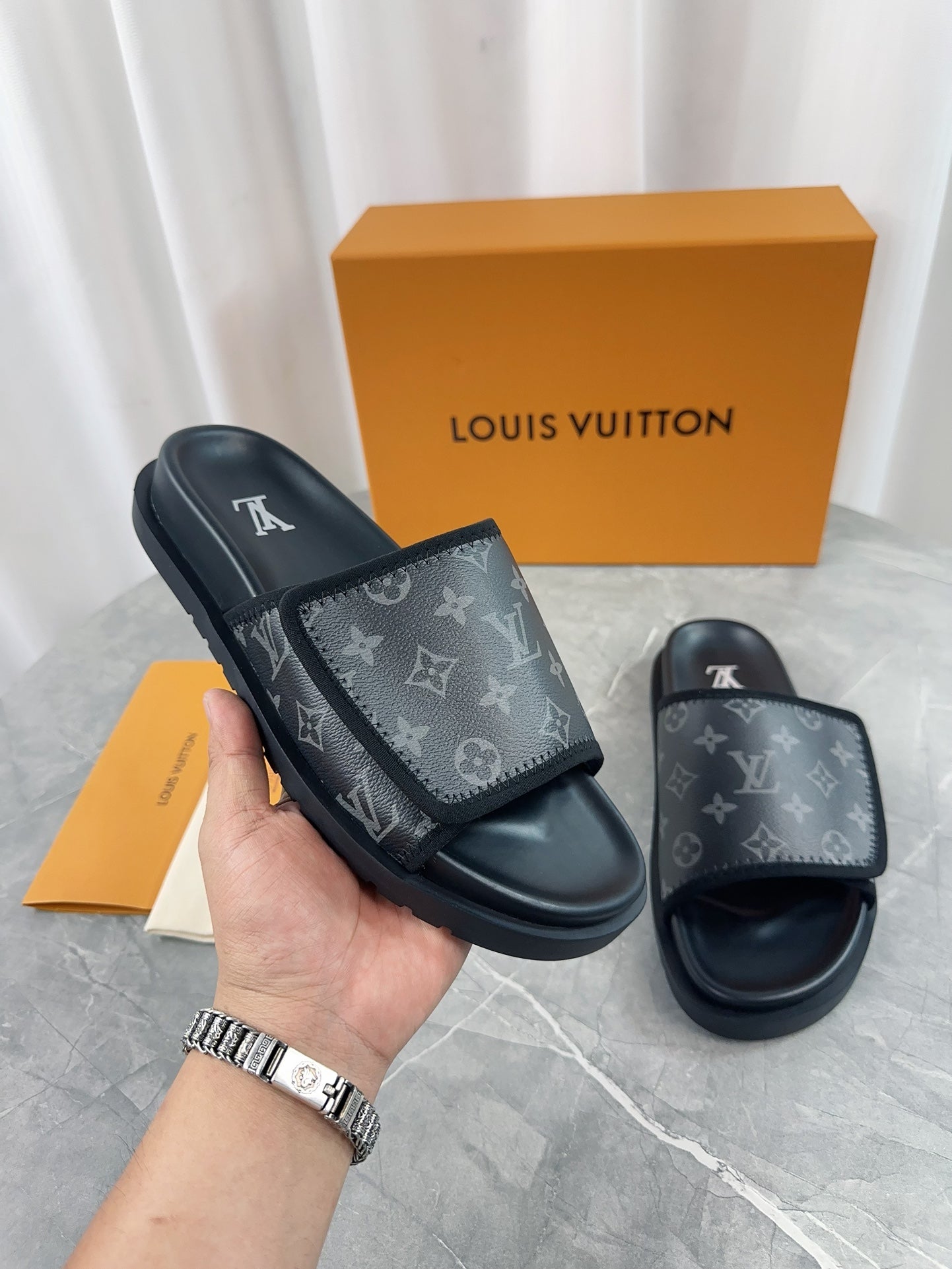 LuxluxHouse Best Quality Sandals Louis Vuitton