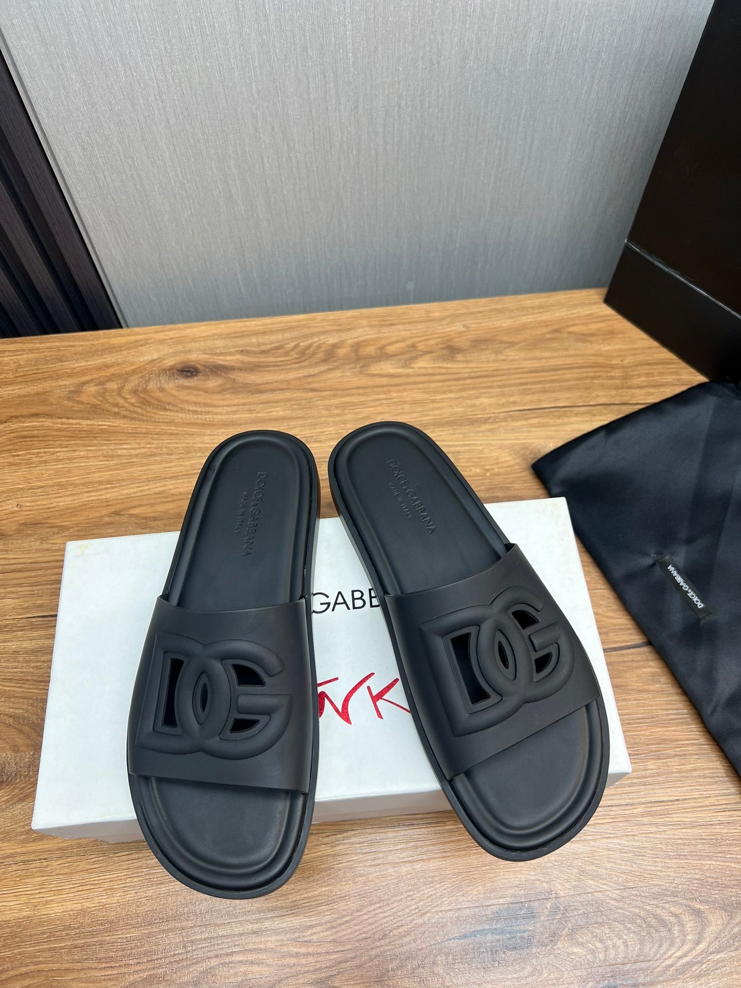 LuxluxHouse Best Quality Sandals Dolce & Gabbana