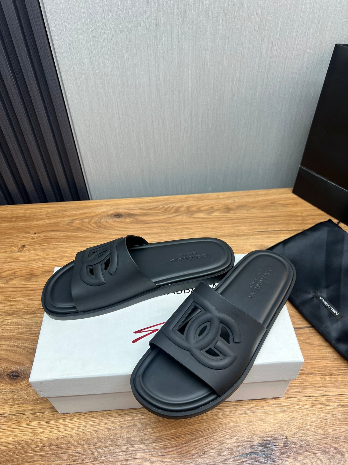 LuxluxHouse Best Quality Sandals Dolce & Gabbana