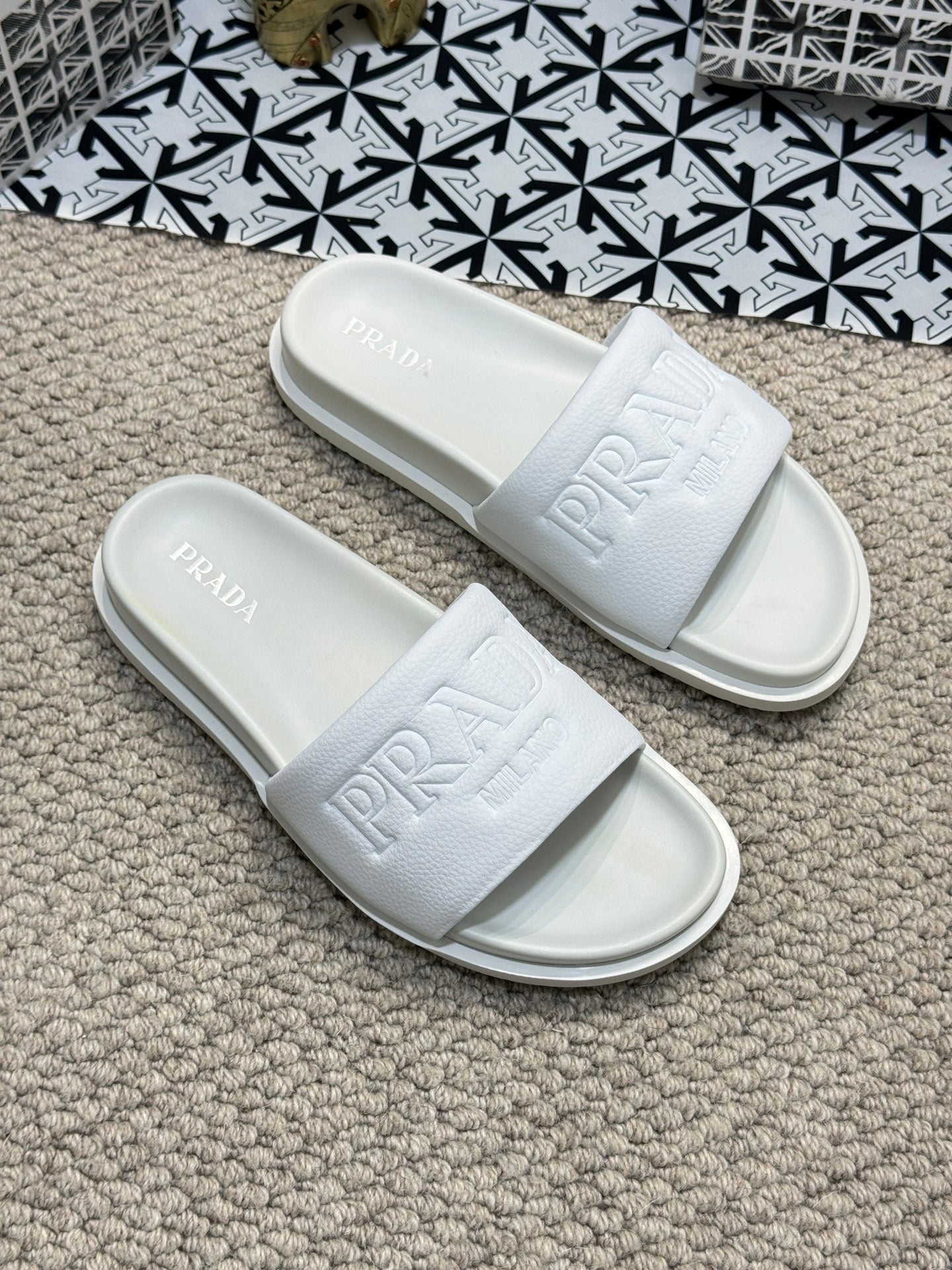 LuxluxHouse Best Quality Sandals Prada