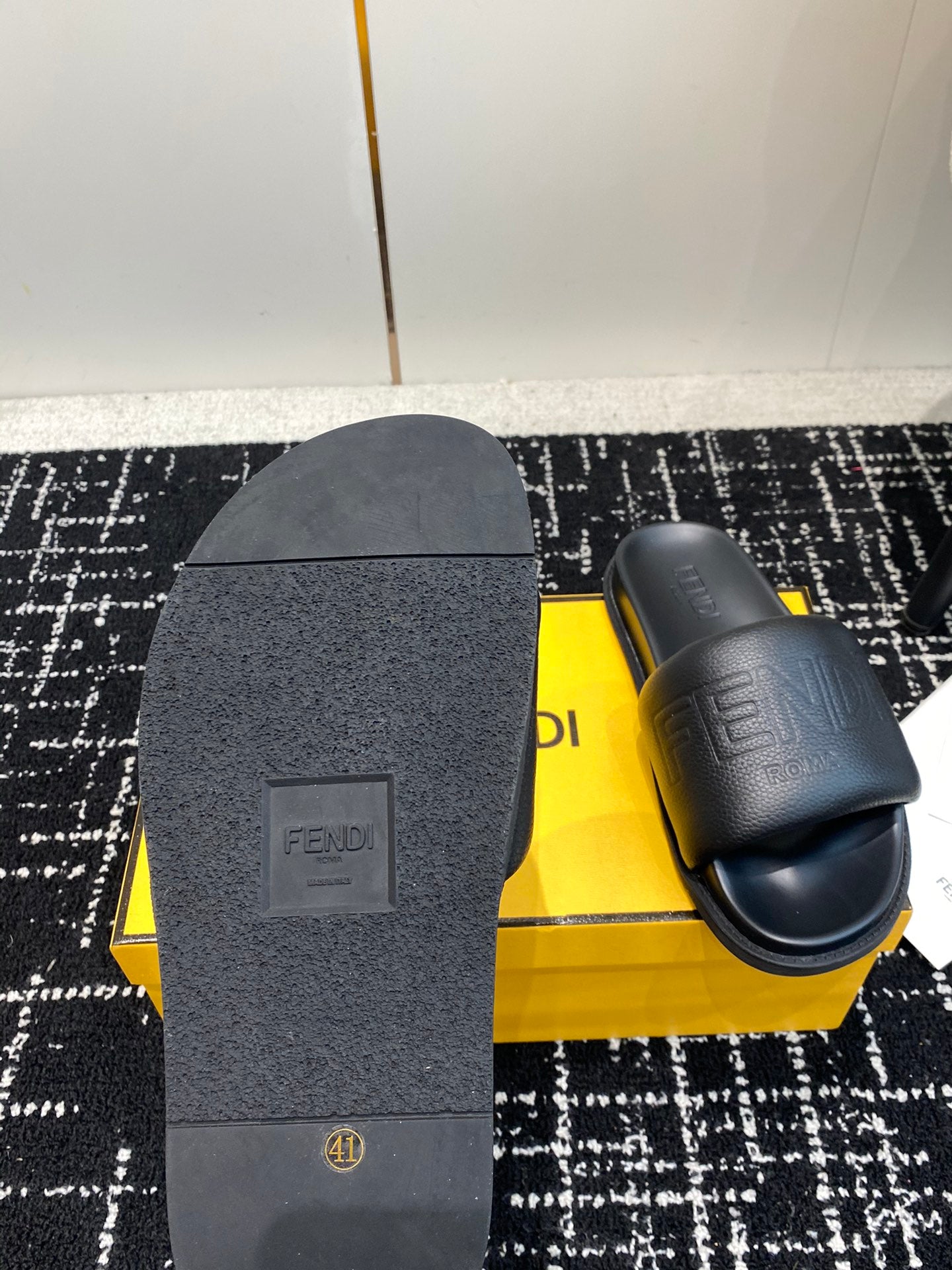 LuxluxHouse Best Quality Sandals Fendi