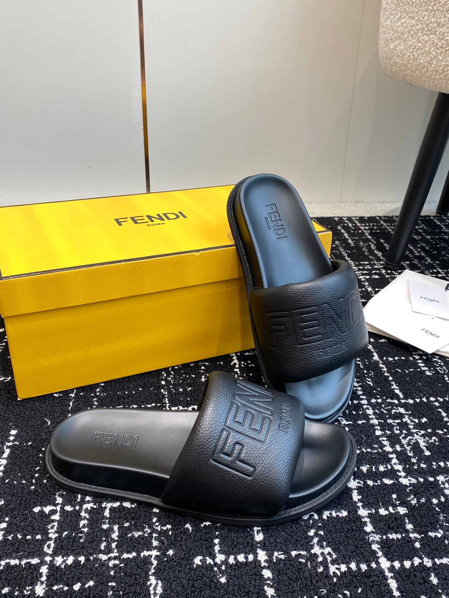 LuxluxHouse Best Quality Sandals Fendi