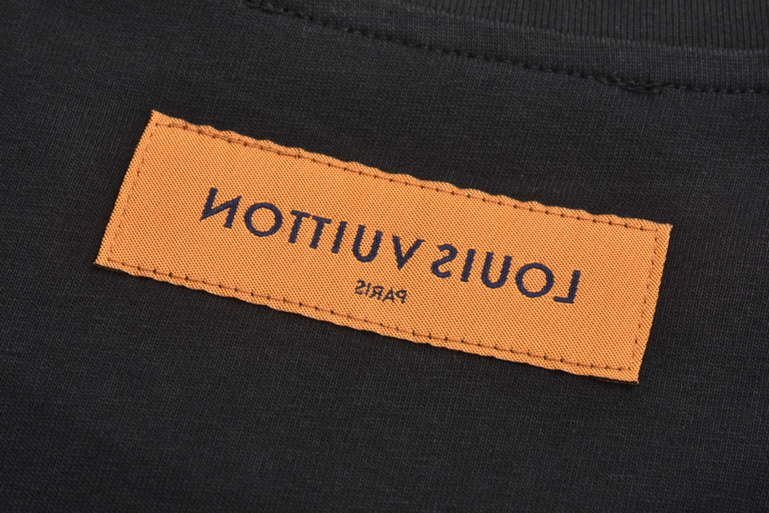 LuxluxHouse Best Quality Clothes T-shirt Louis Vuitton