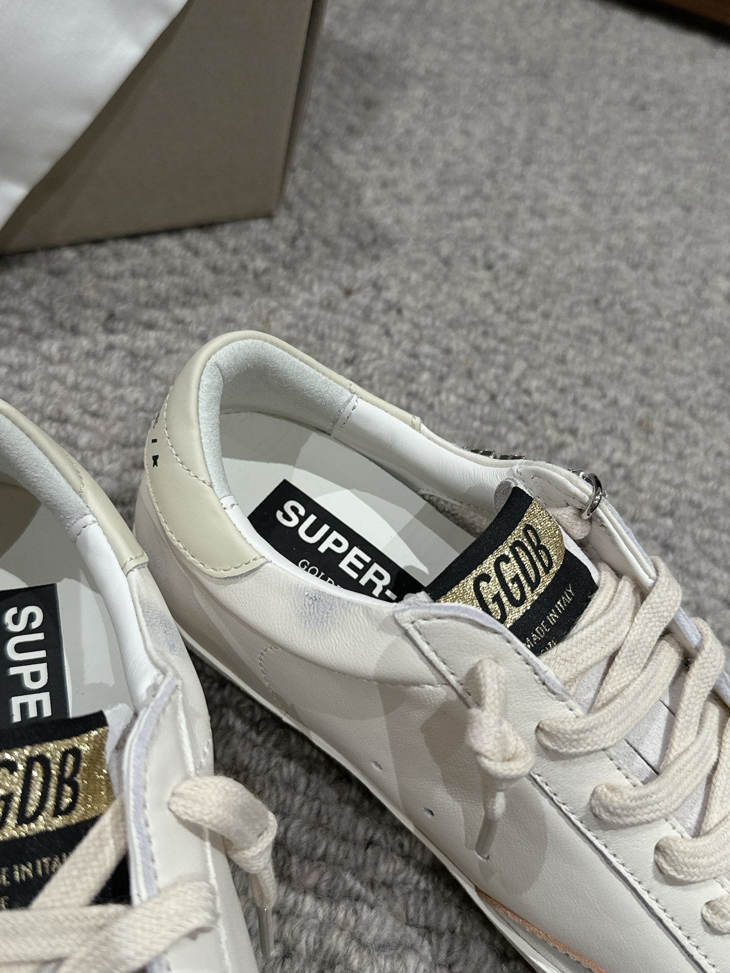 LuxluxHouse Best Quality Shoes Golden Goose