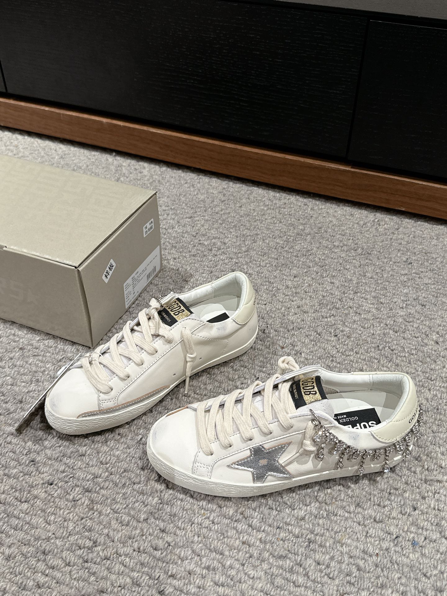 LuxluxHouse Best Quality Shoes Golden Goose