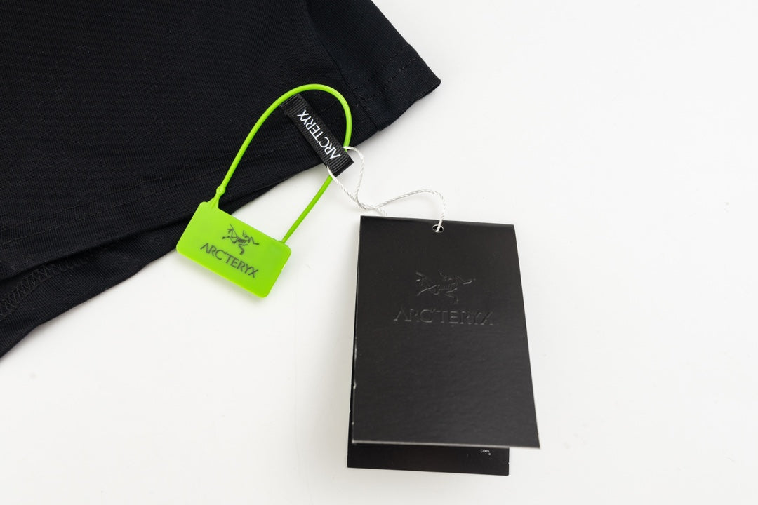 LuxluxHouse Best Quality Clothes T-shirt Arcteryx