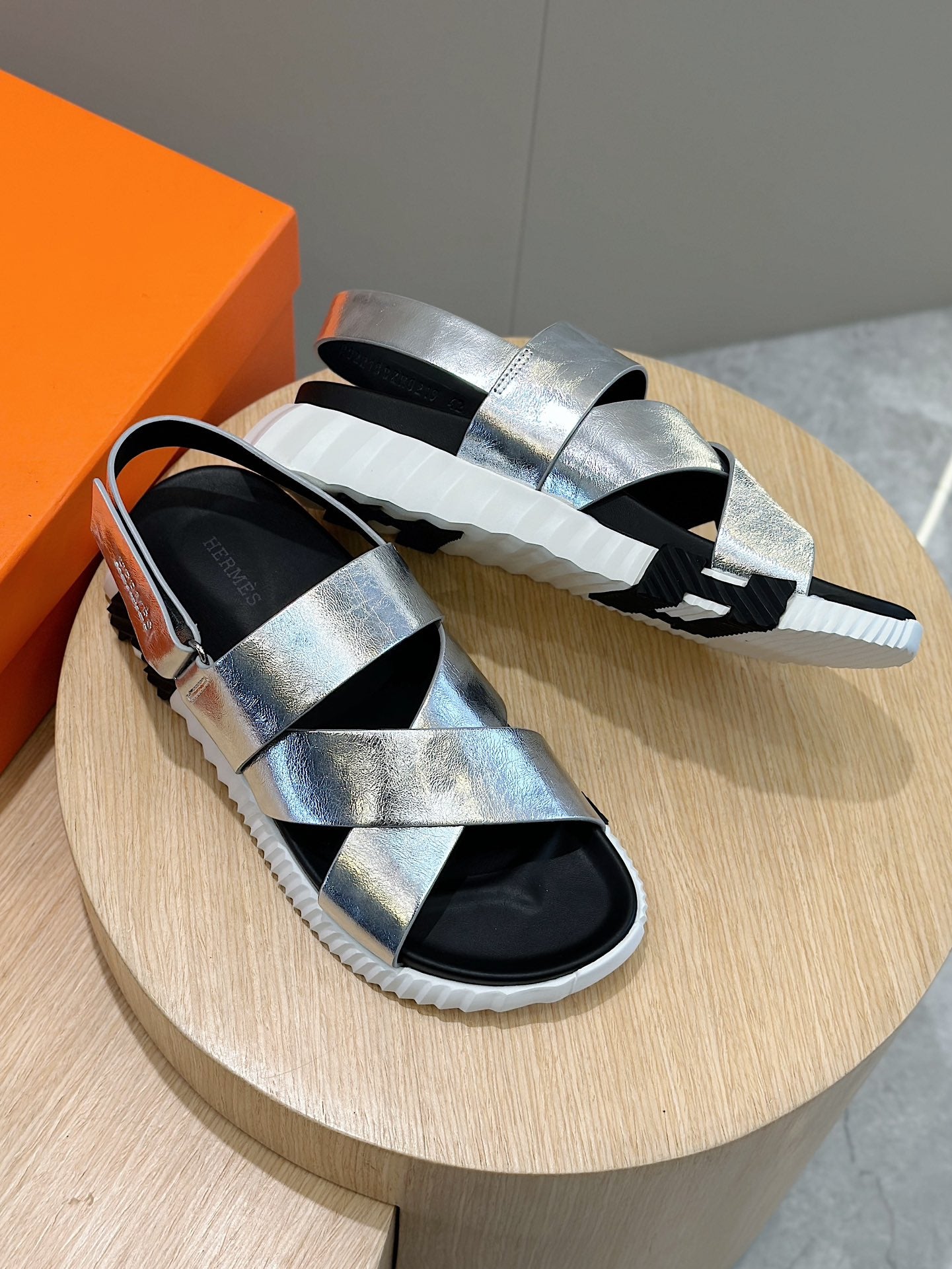LuxluxHouse Best Quality Sandals Hermes