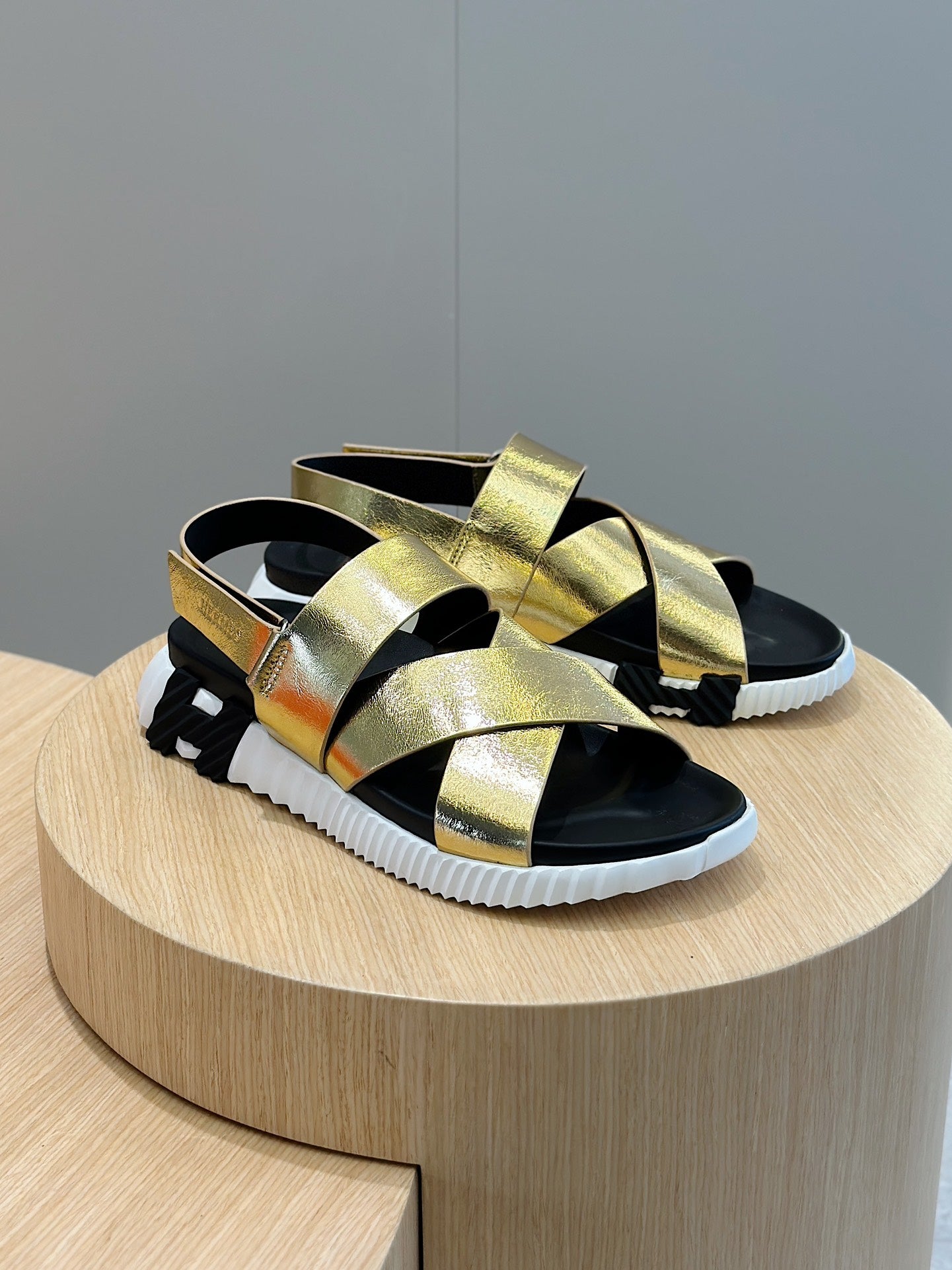 LuxluxHouse Best Quality Sandals Hermes