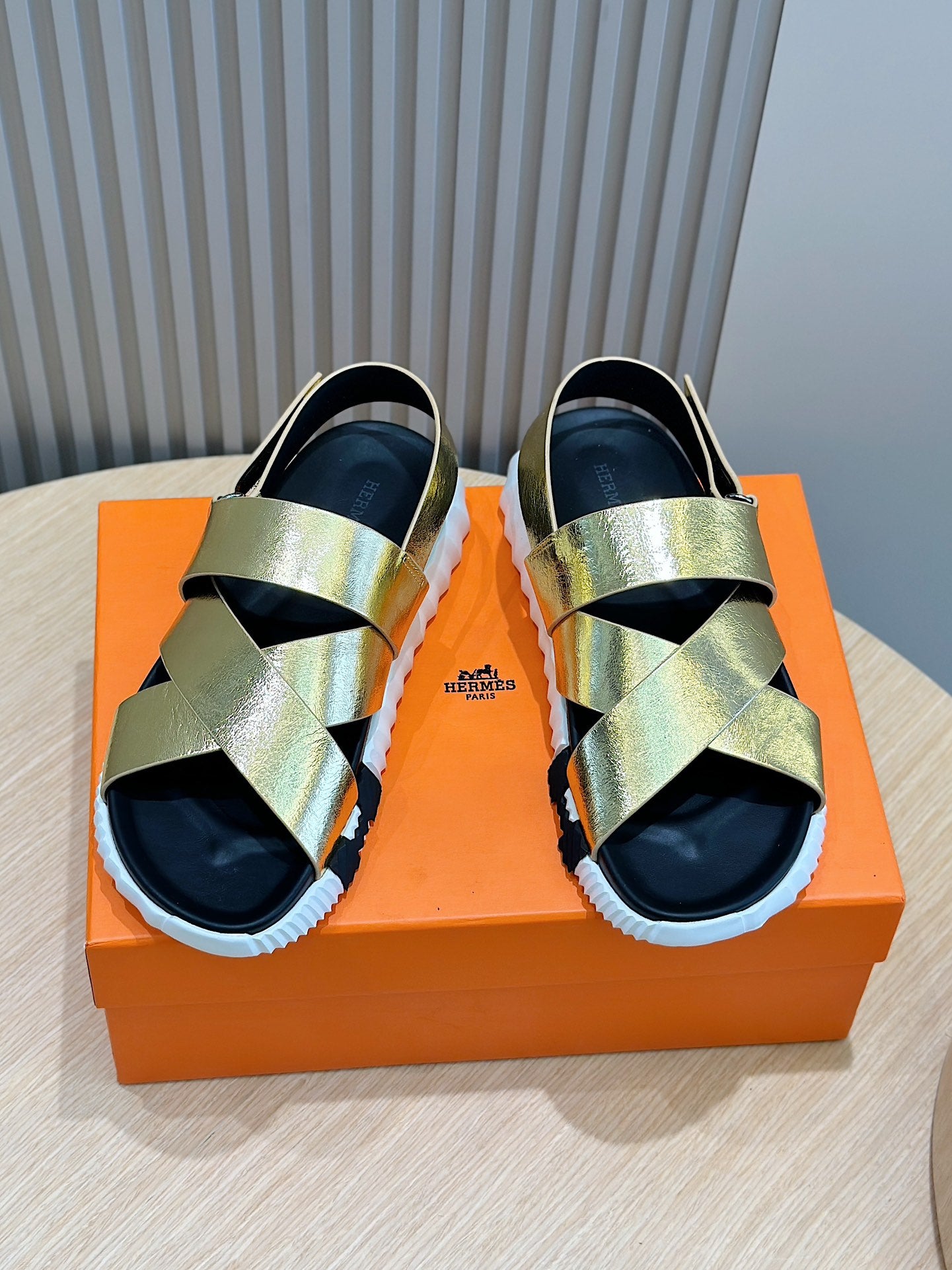 LuxluxHouse Best Quality Sandals Hermes