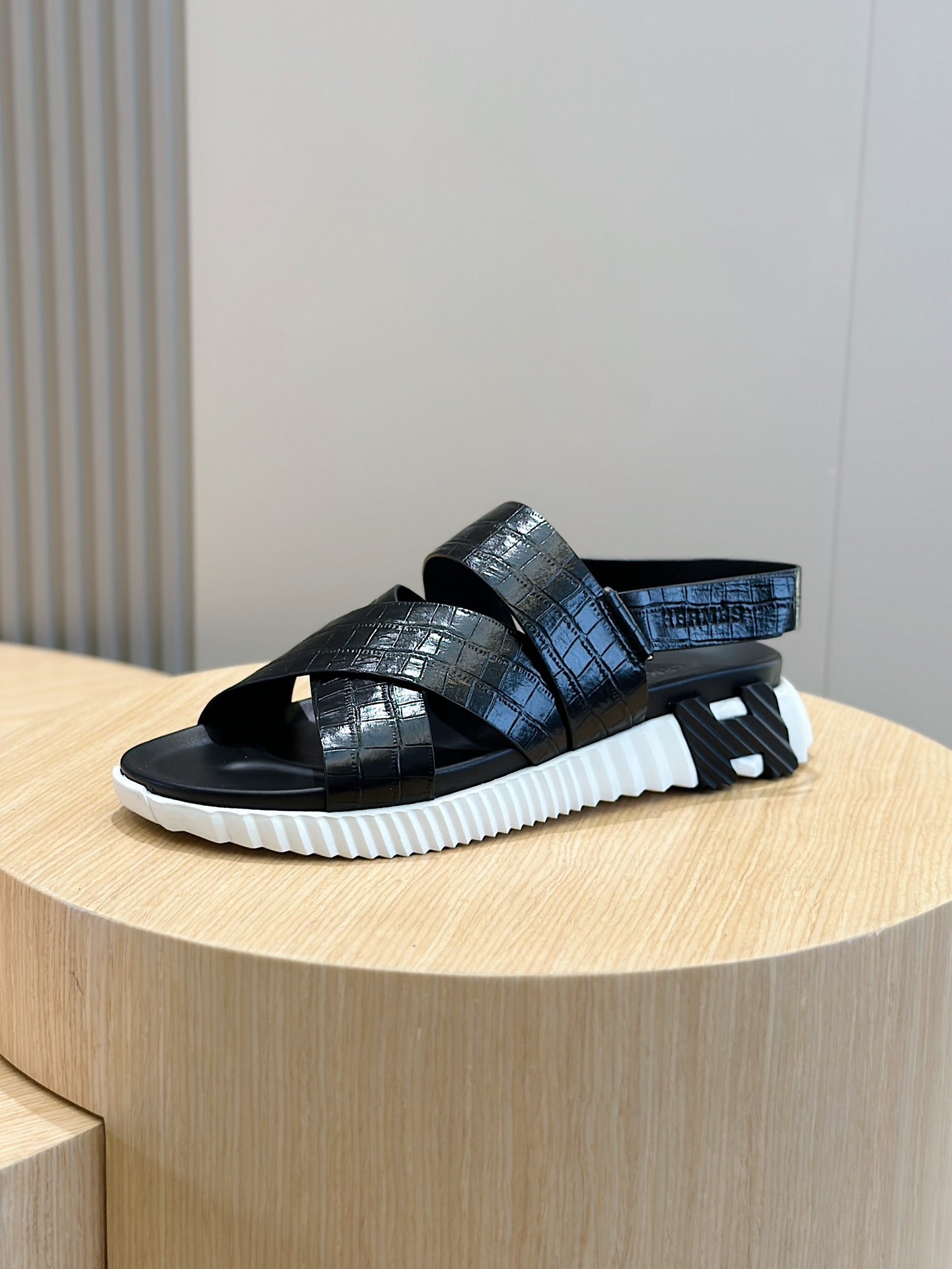 LuxluxHouse Best Quality Sandals Hermes