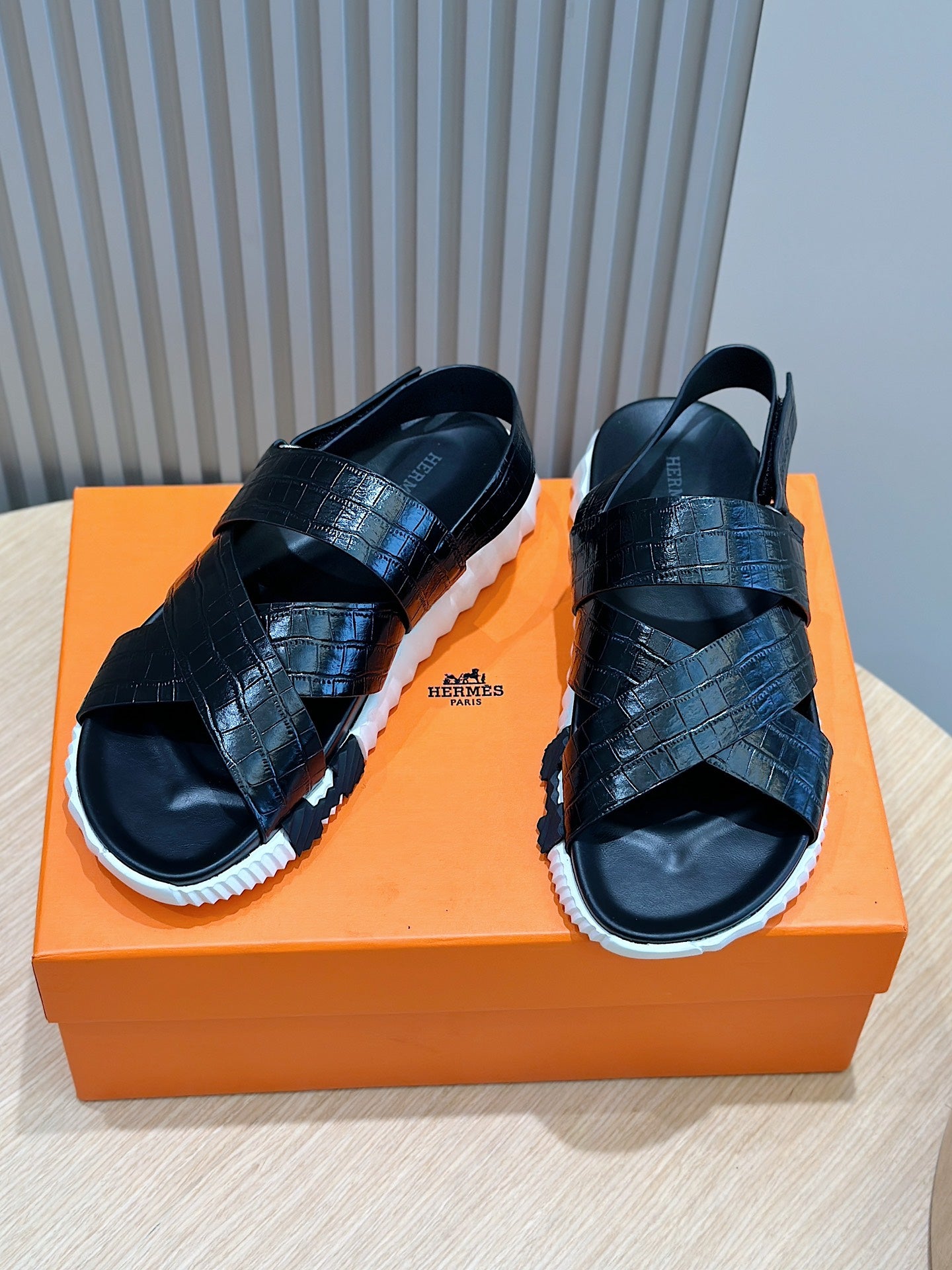 LuxluxHouse Best Quality Sandals Hermes