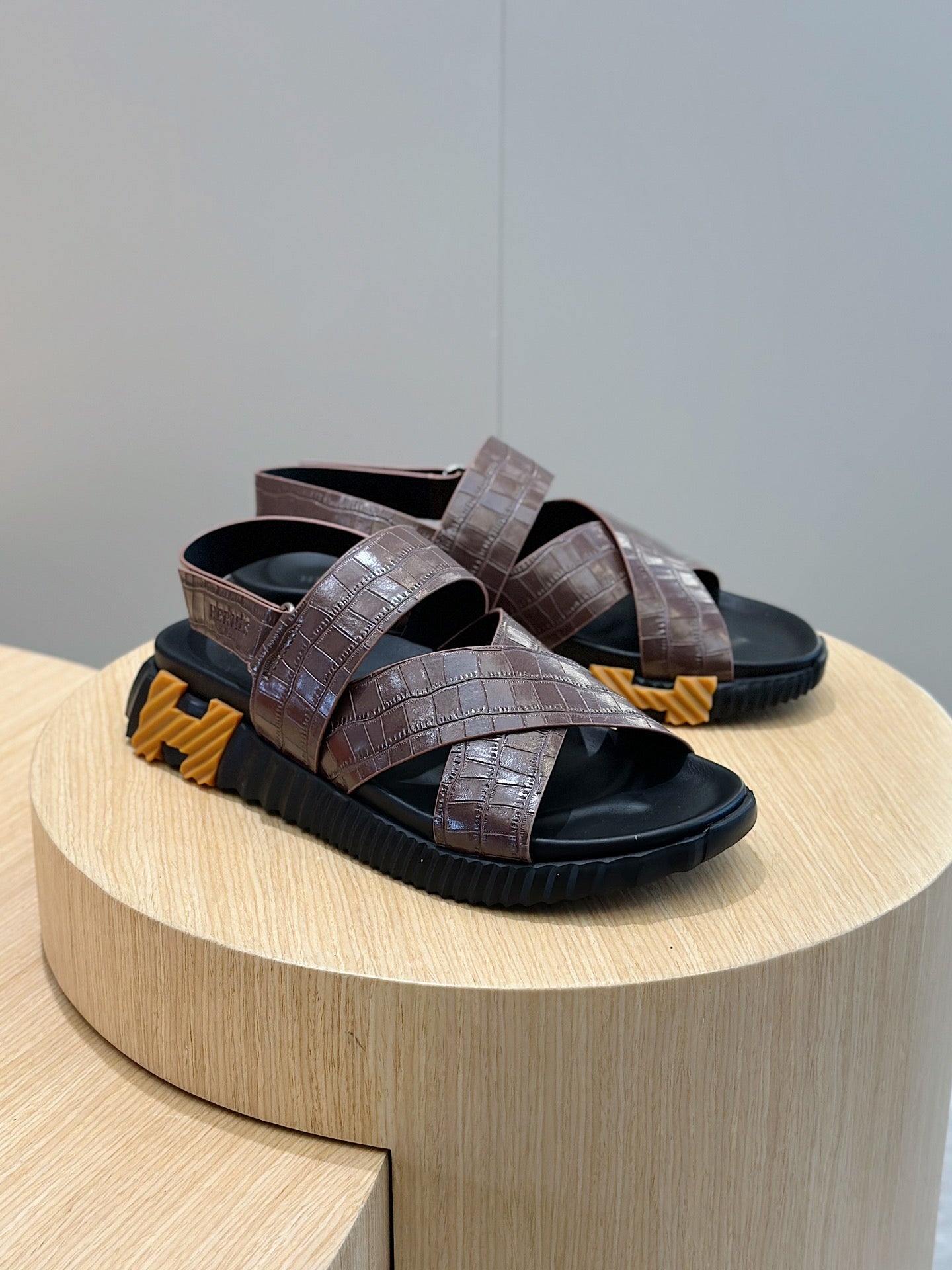 LuxluxHouse Best Quality Sandals Hermes