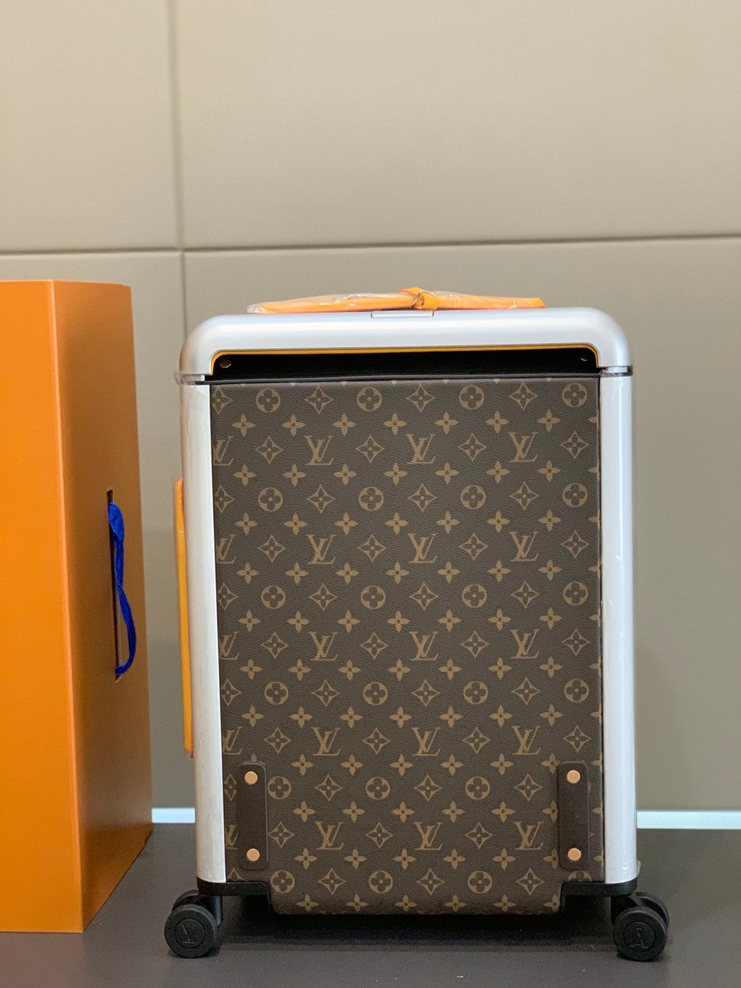 LuxluxHouse Best Quality Bags Luggage