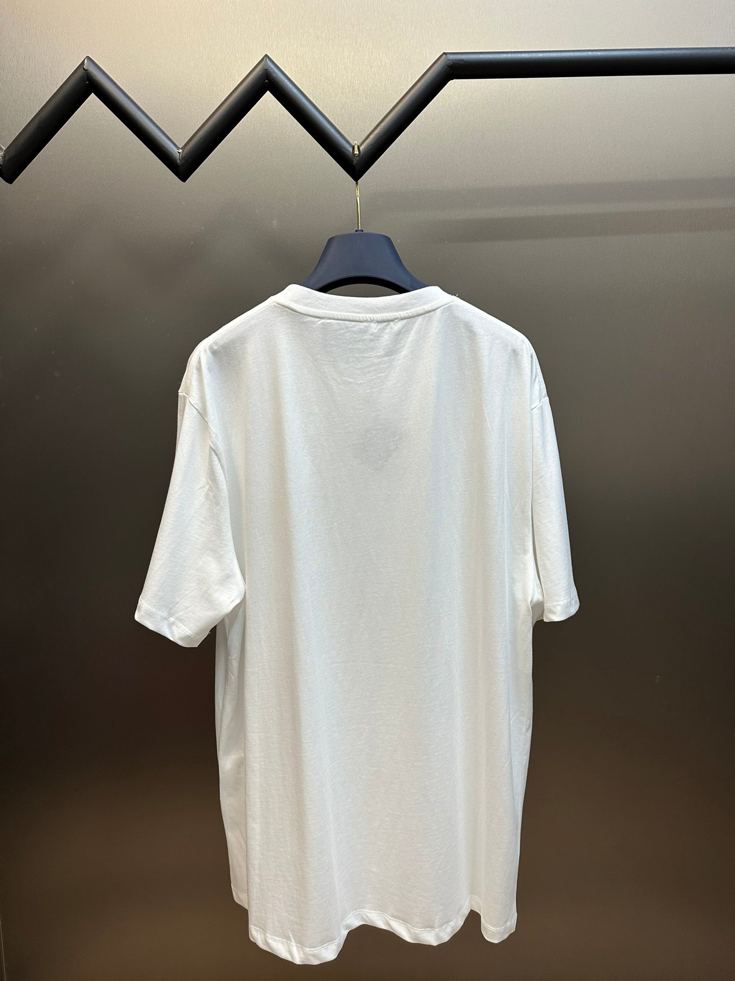 LuxluxHouse Best Quality Clothes T-shirt Loewe