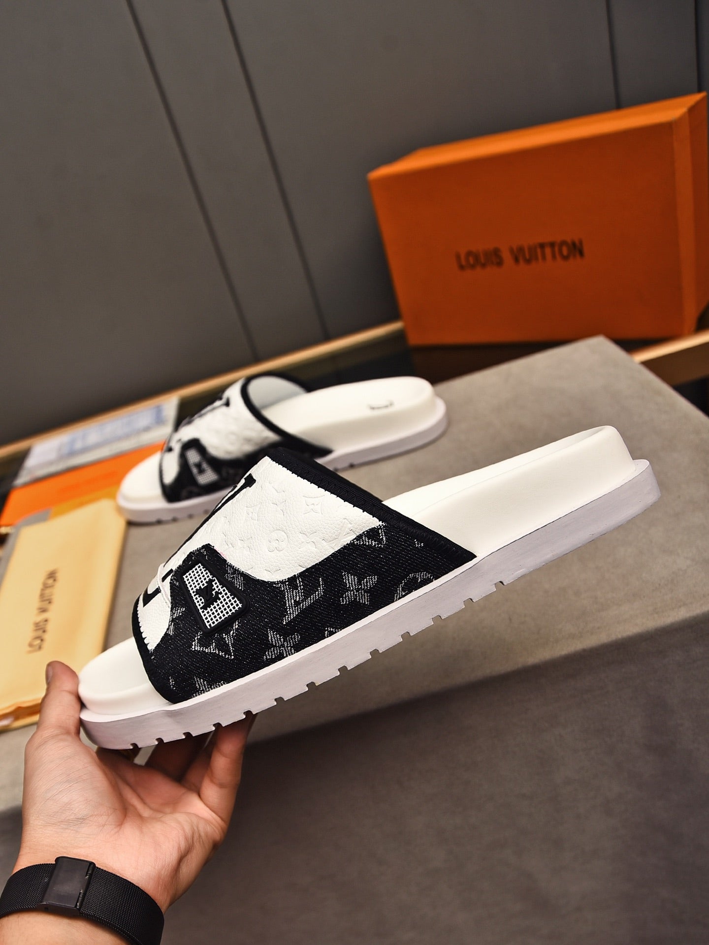 LuxluxHouse Best Quality Sandals Louis Vuitton