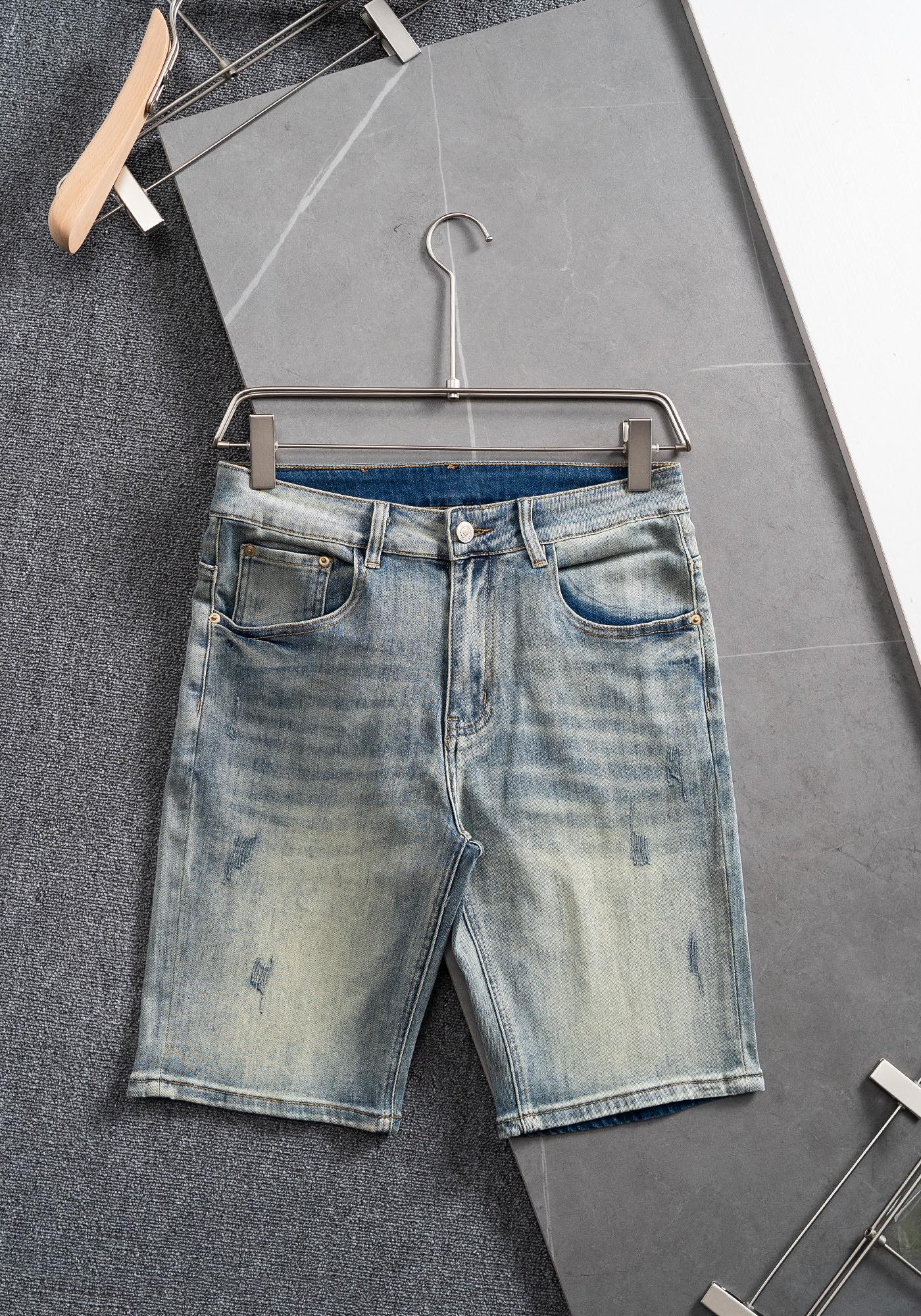 LuxluxHouse Best Quality Clothes Valentino Pants