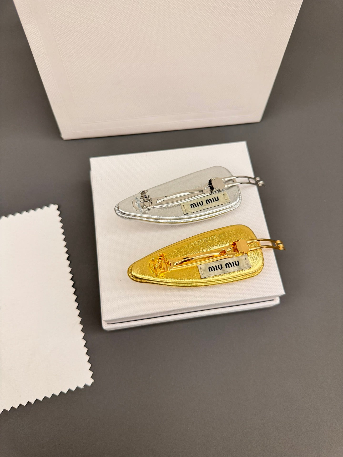 LuxluxHouse Best Quality Accessories Miu Miu