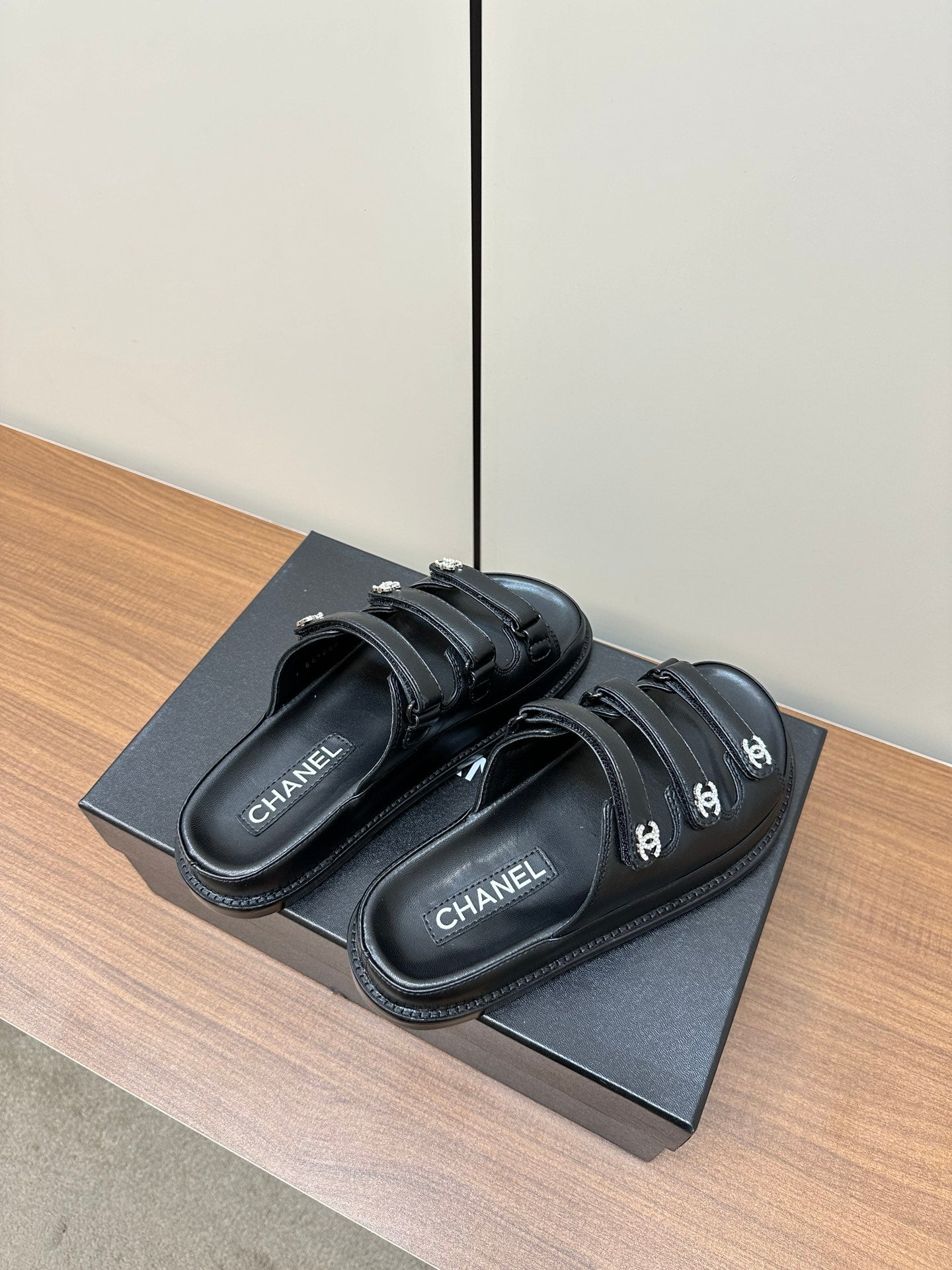 LuxluxHouse Best Quality Chanel Sandals