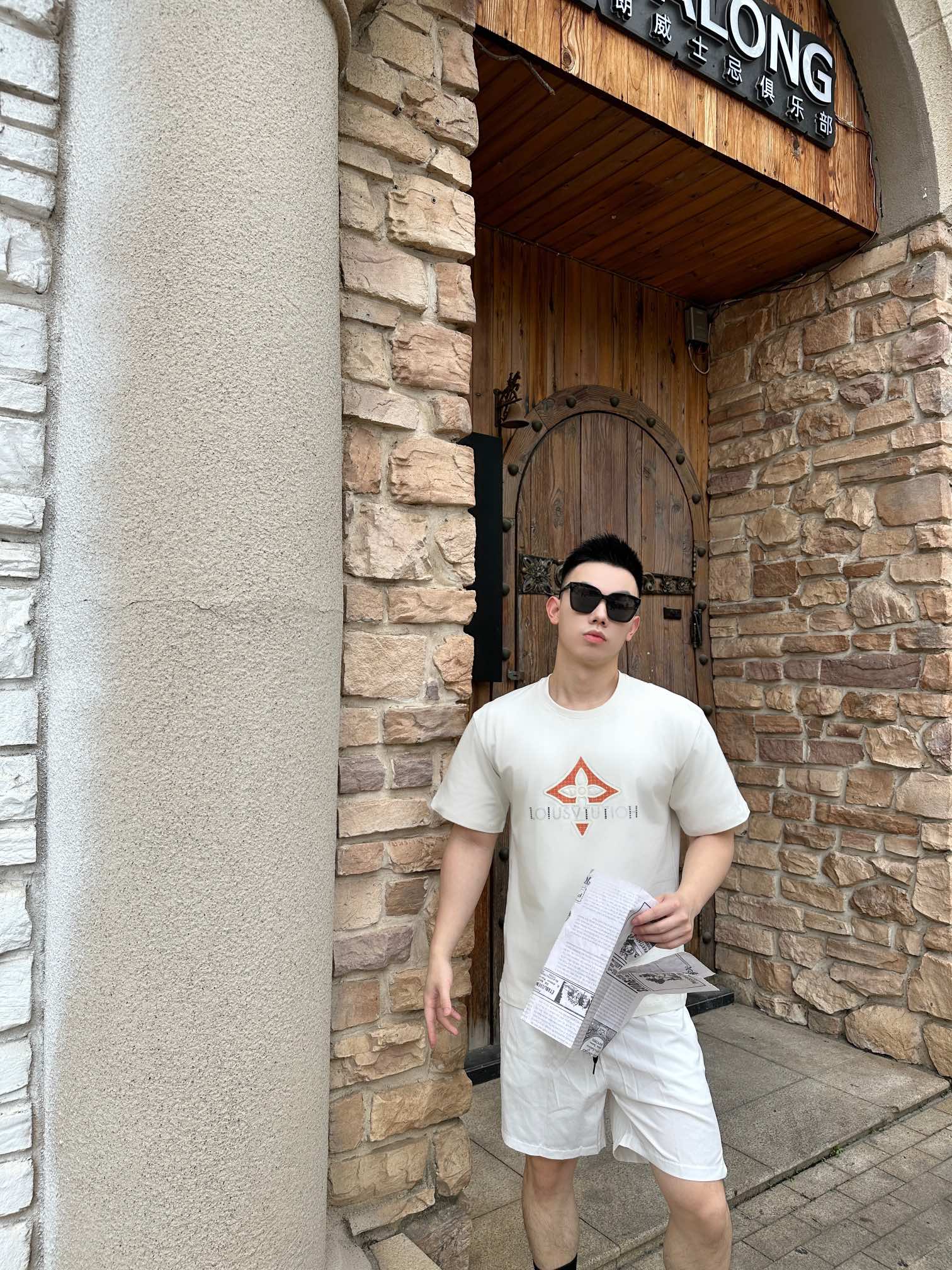 LuxluxHouse Best Quality Clothes T-shirt Louis Vuitton