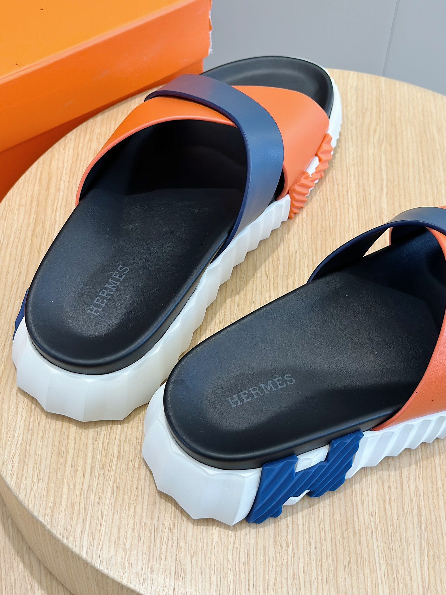 LuxluxHouse Best Quality Sandals Hermes