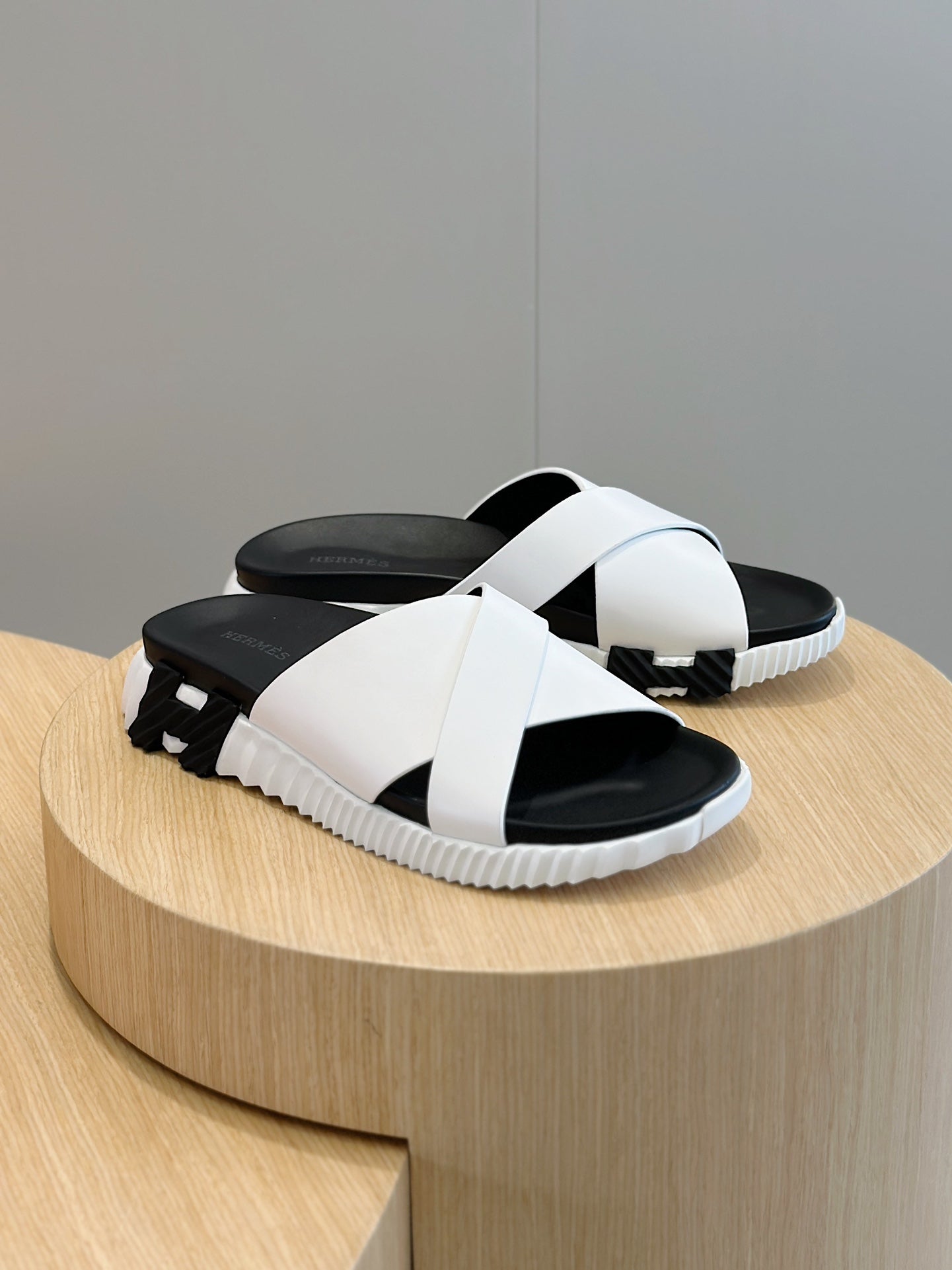 LuxluxHouse Best Quality Sandals Hermes