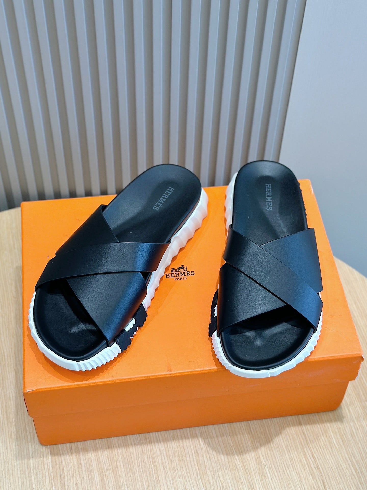 LuxluxHouse Best Quality Sandals Hermes