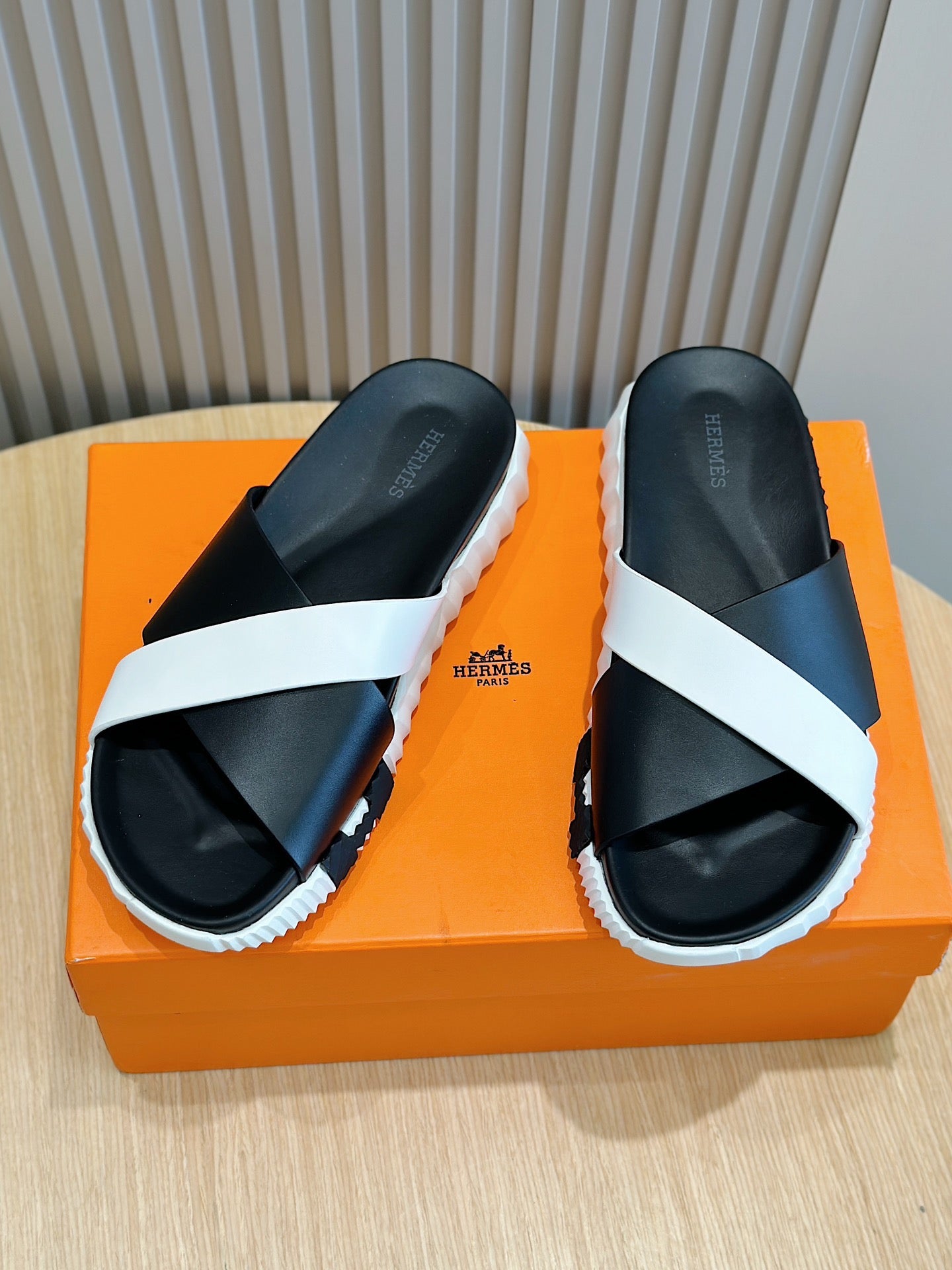 LuxluxHouse Best Quality Sandals Hermes