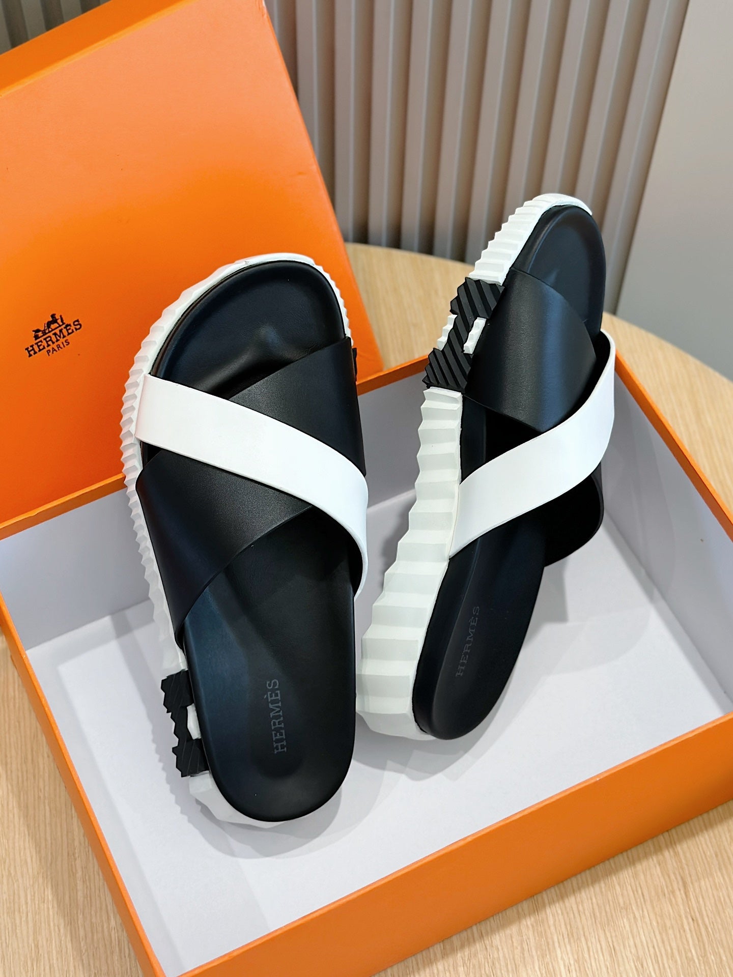 LuxluxHouse Best Quality Sandals Hermes