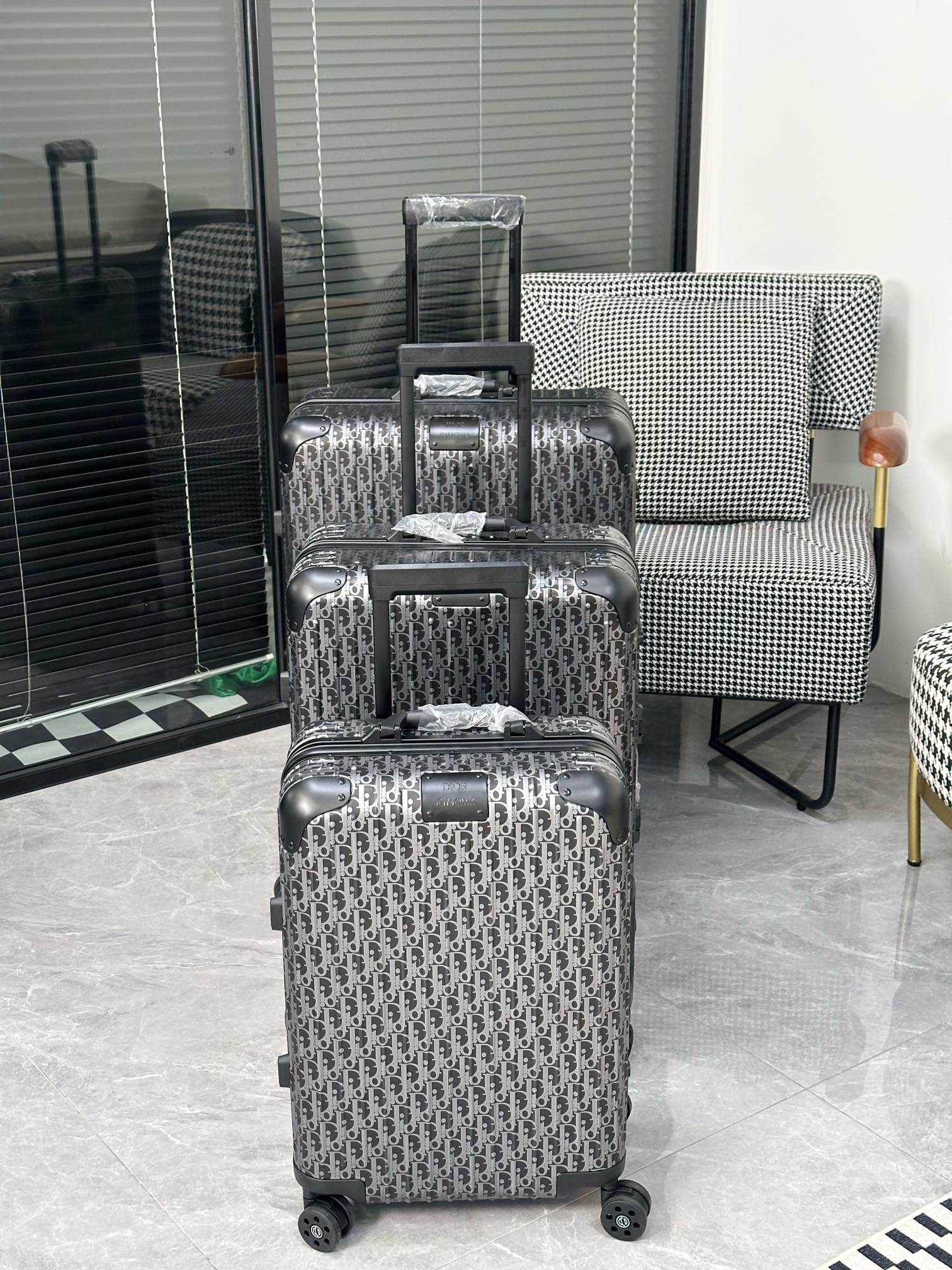 LuxluxHouse Best Quality Bags Luggage
