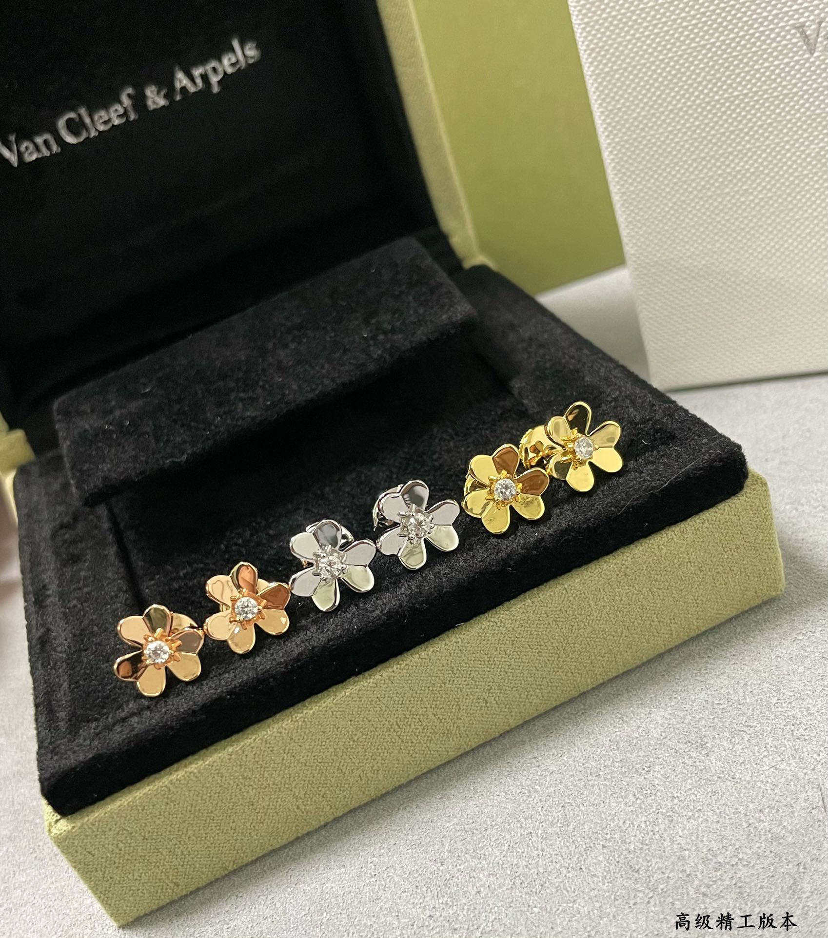 LuxluxHouse Best Quality Accessories Van Cleef & Arpels