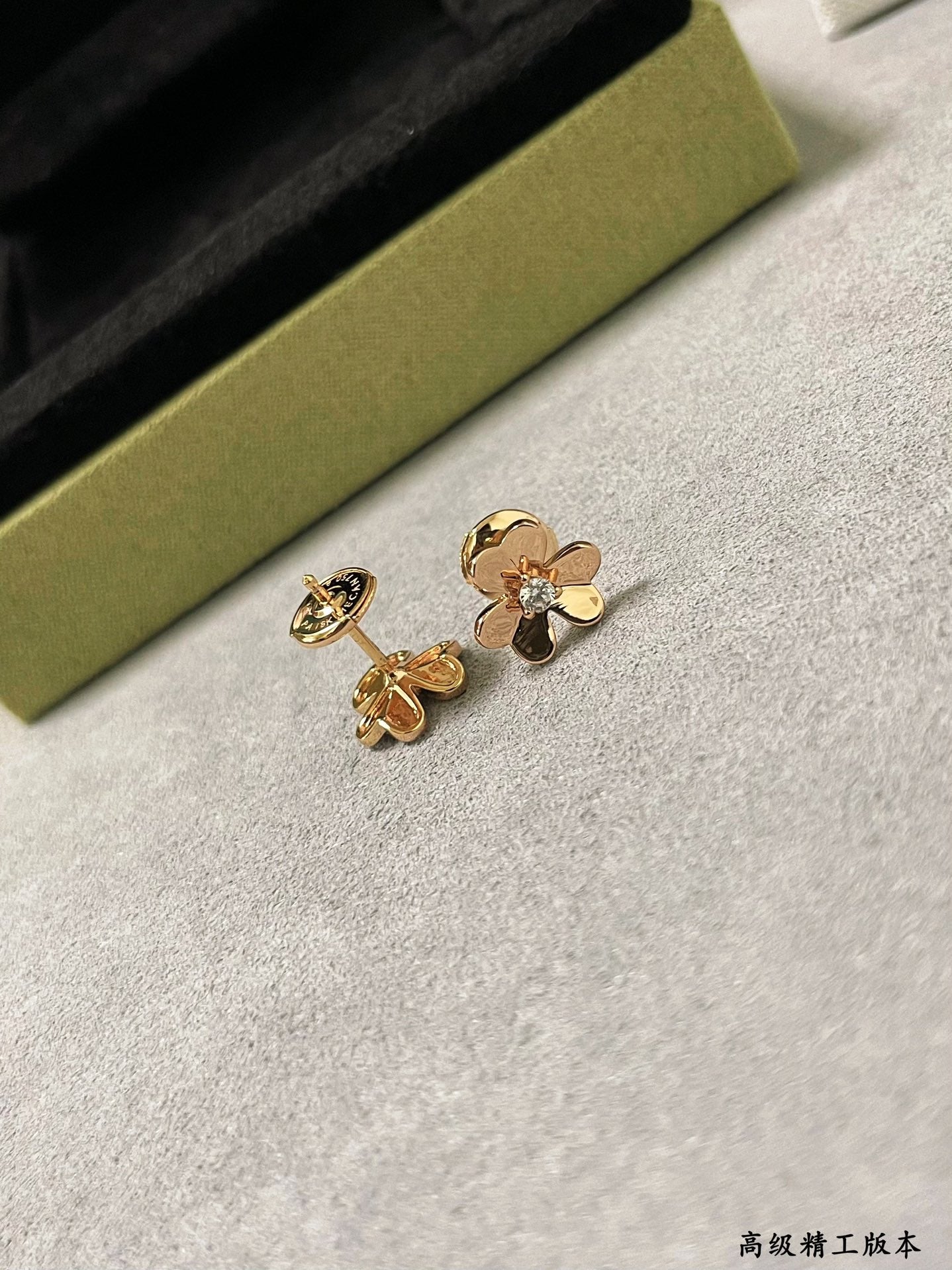 LuxluxHouse Best Quality Accessories Van Cleef & Arpels