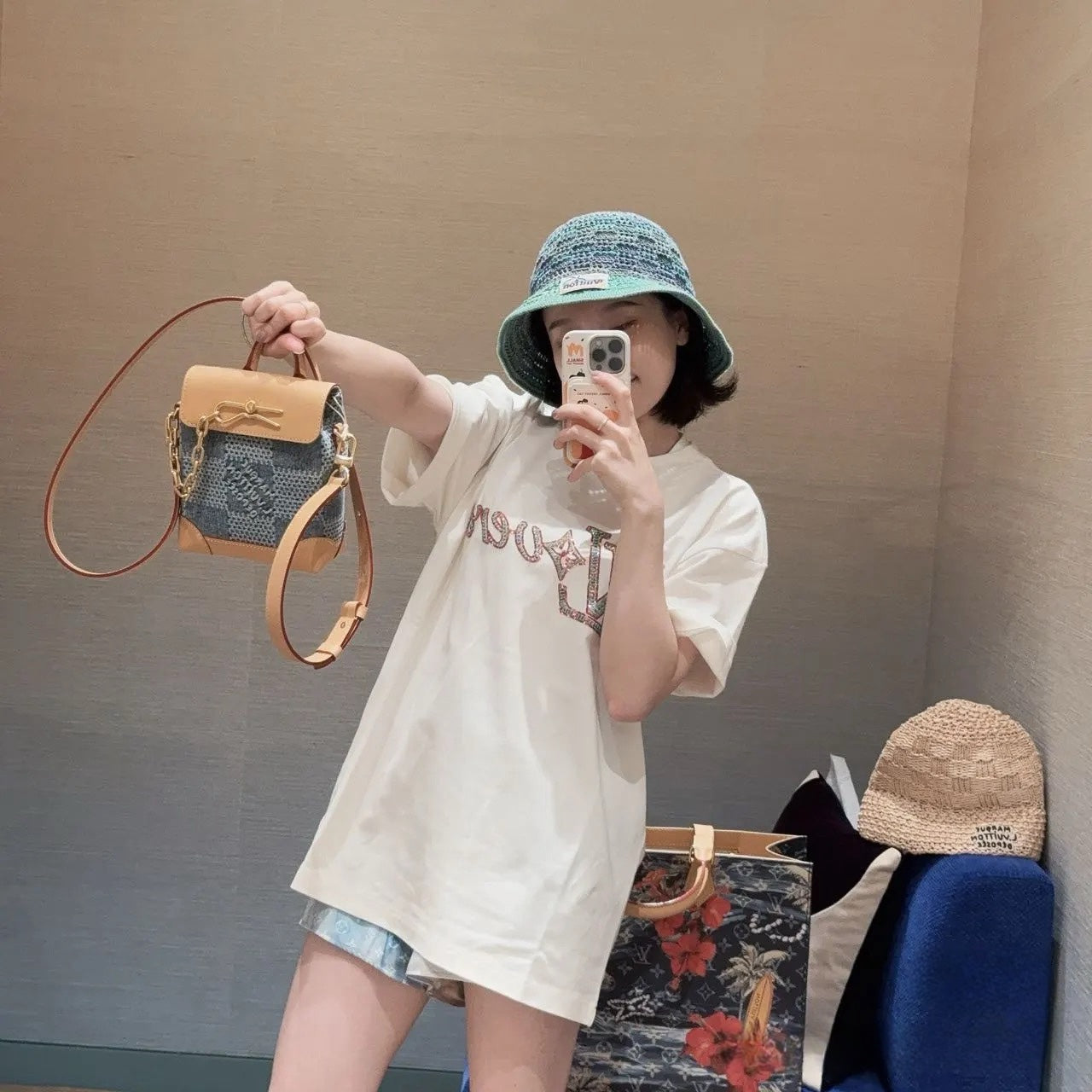 LuxluxHouse Best Quality Clothes T-shirt Louis Vuitton