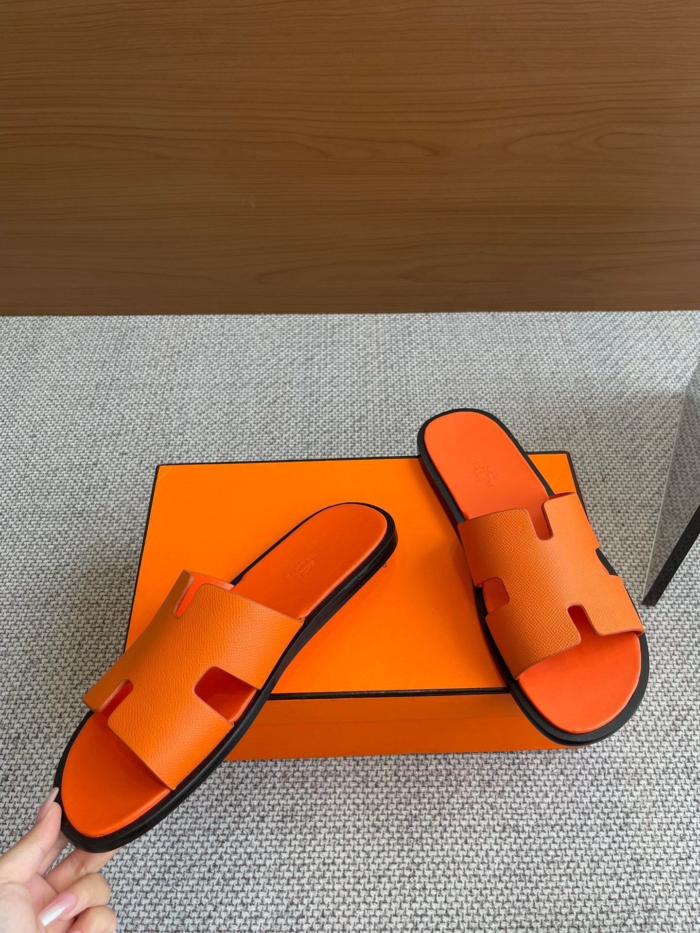 LuxluxHouse Best Quality Women Shoes Hermes