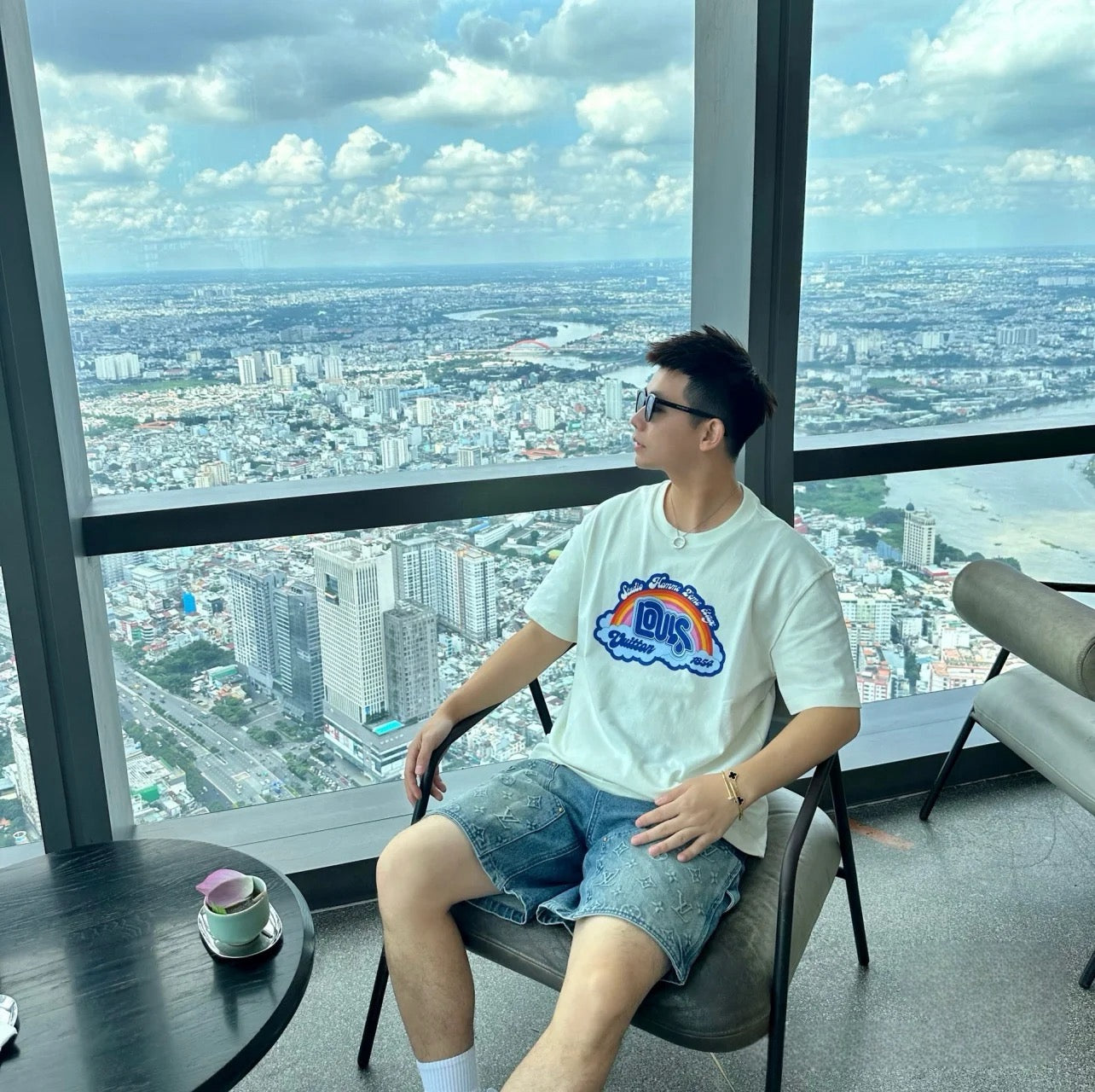 LuxluxHouse Best Quality Clothes T-shirt Louis Vuitton