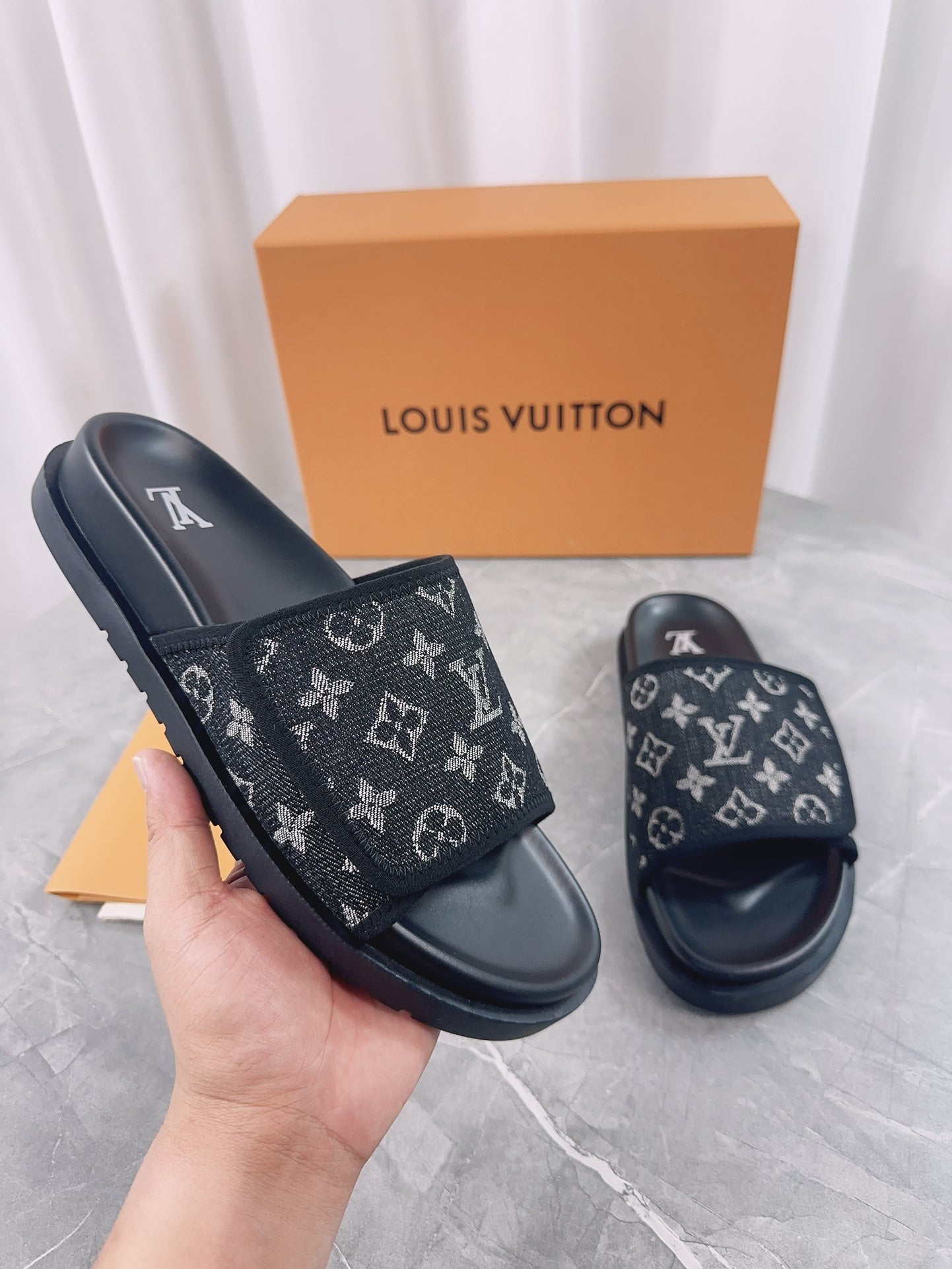 LuxluxHouse Best Quality Sandals Louis Vuitton