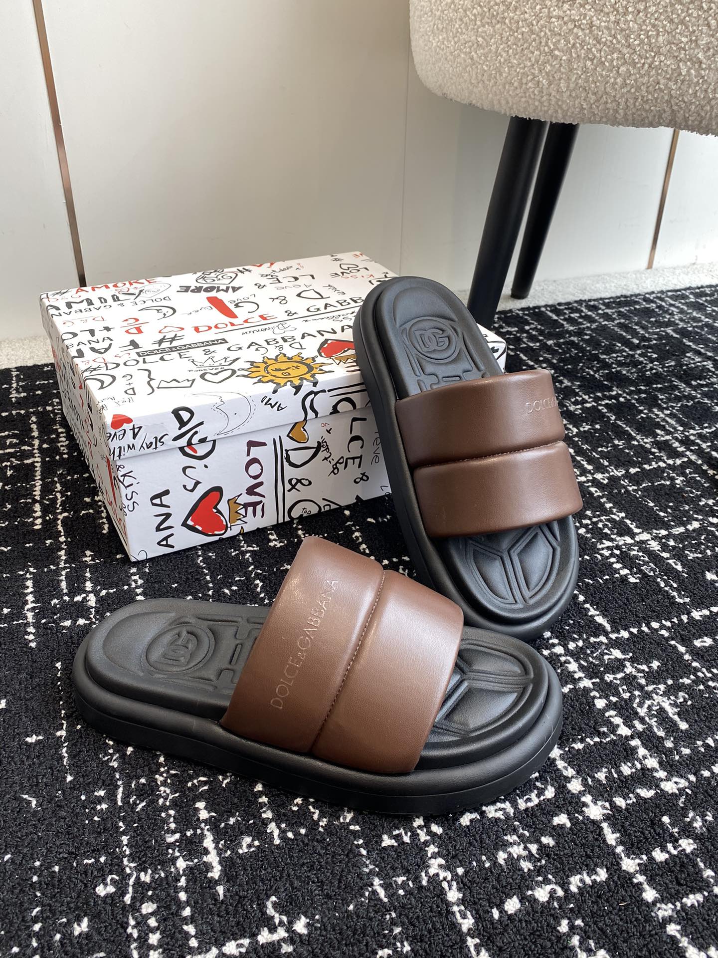 LuxluxHouse Best Quality Sandals Dolce & Gabbana