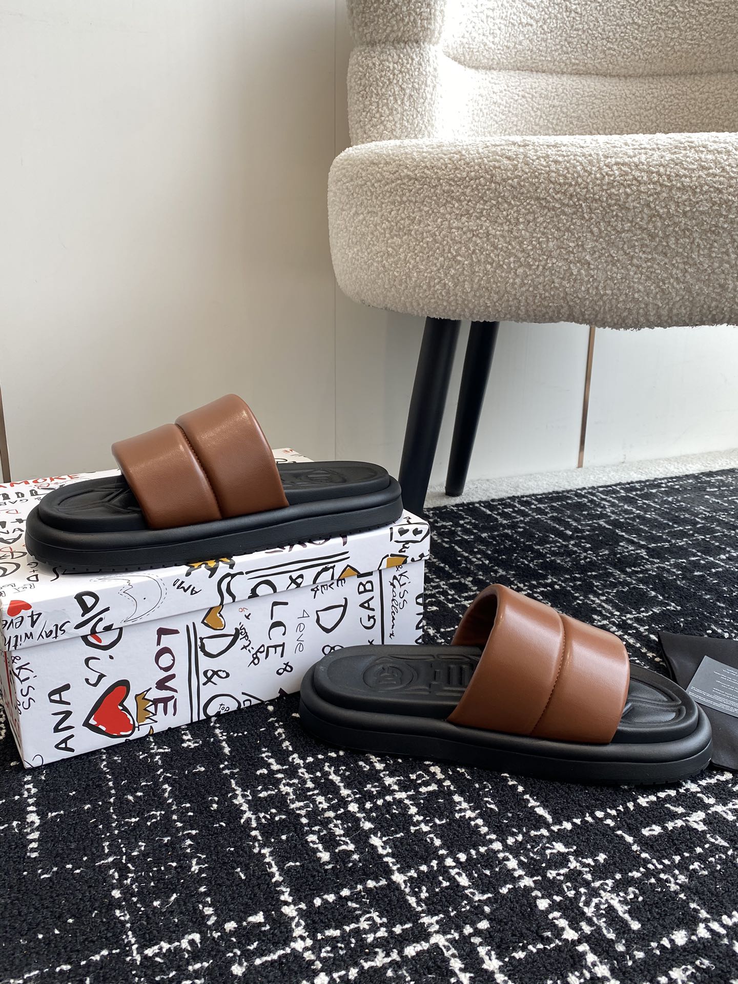 LuxluxHouse Best Quality Sandals Dolce & Gabbana