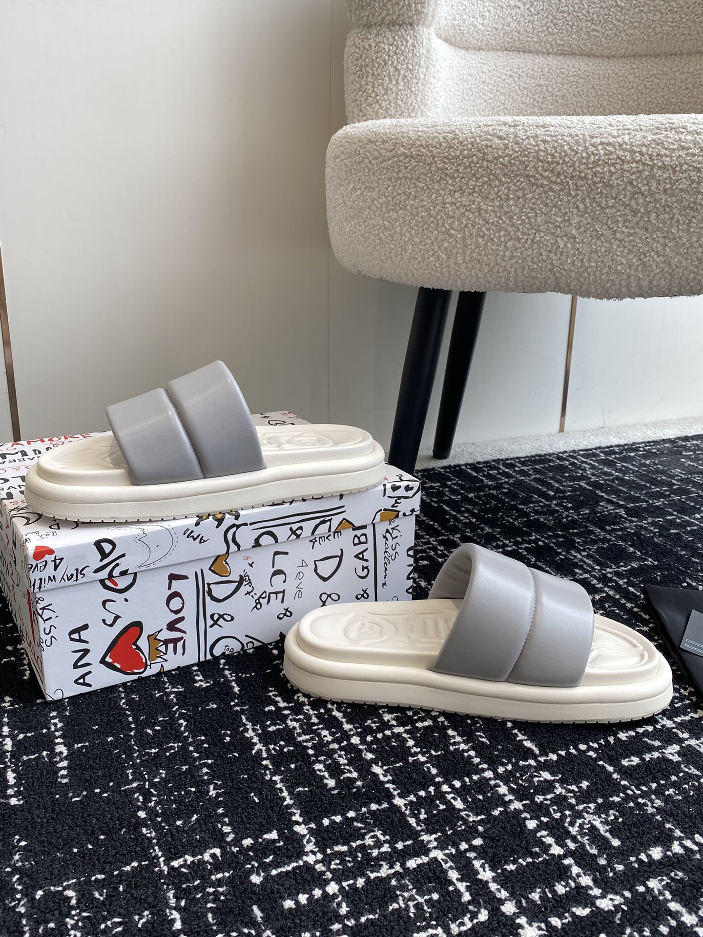 LuxluxHouse Best Quality Sandals Dolce & Gabbana