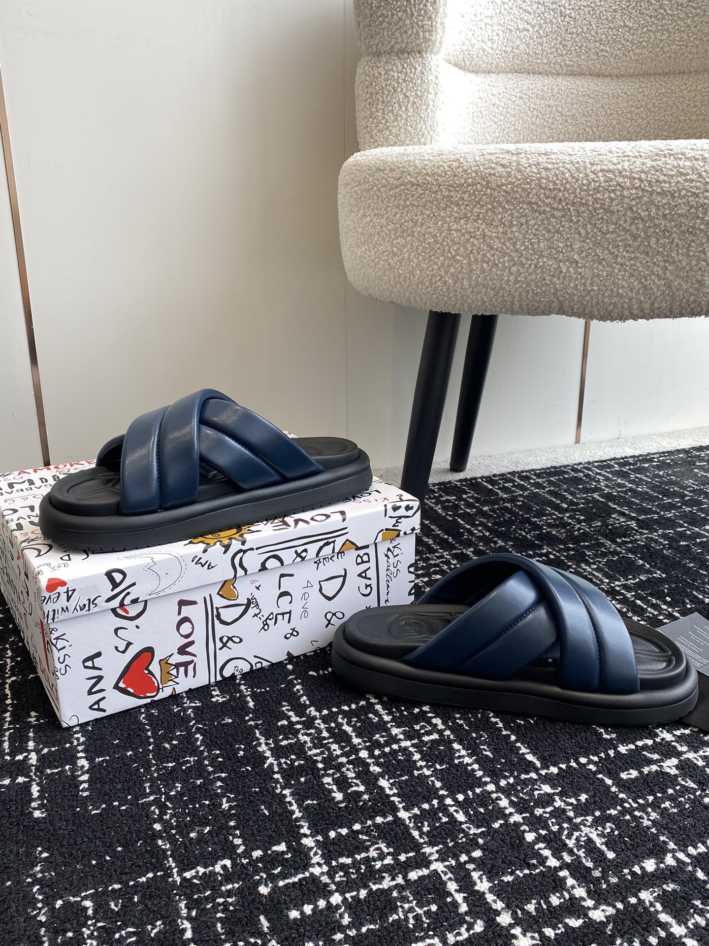 LuxluxHouse Best Quality Sandals Dolce & Gabbana