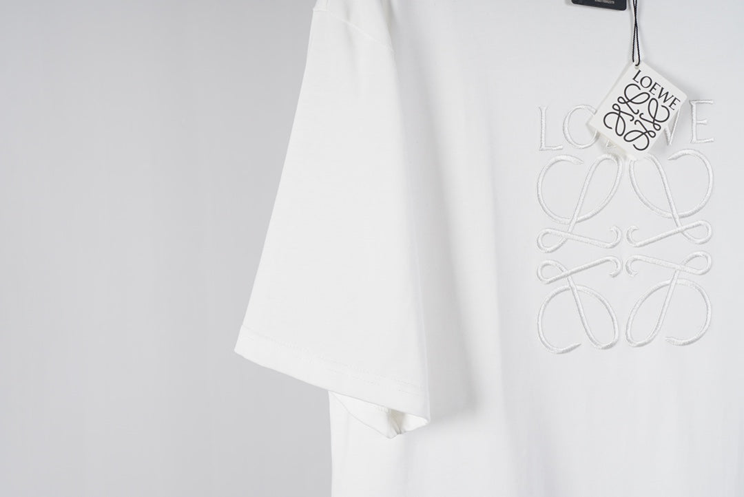 LuxluxHouse Best Quality Clothes T-shirt Loewe