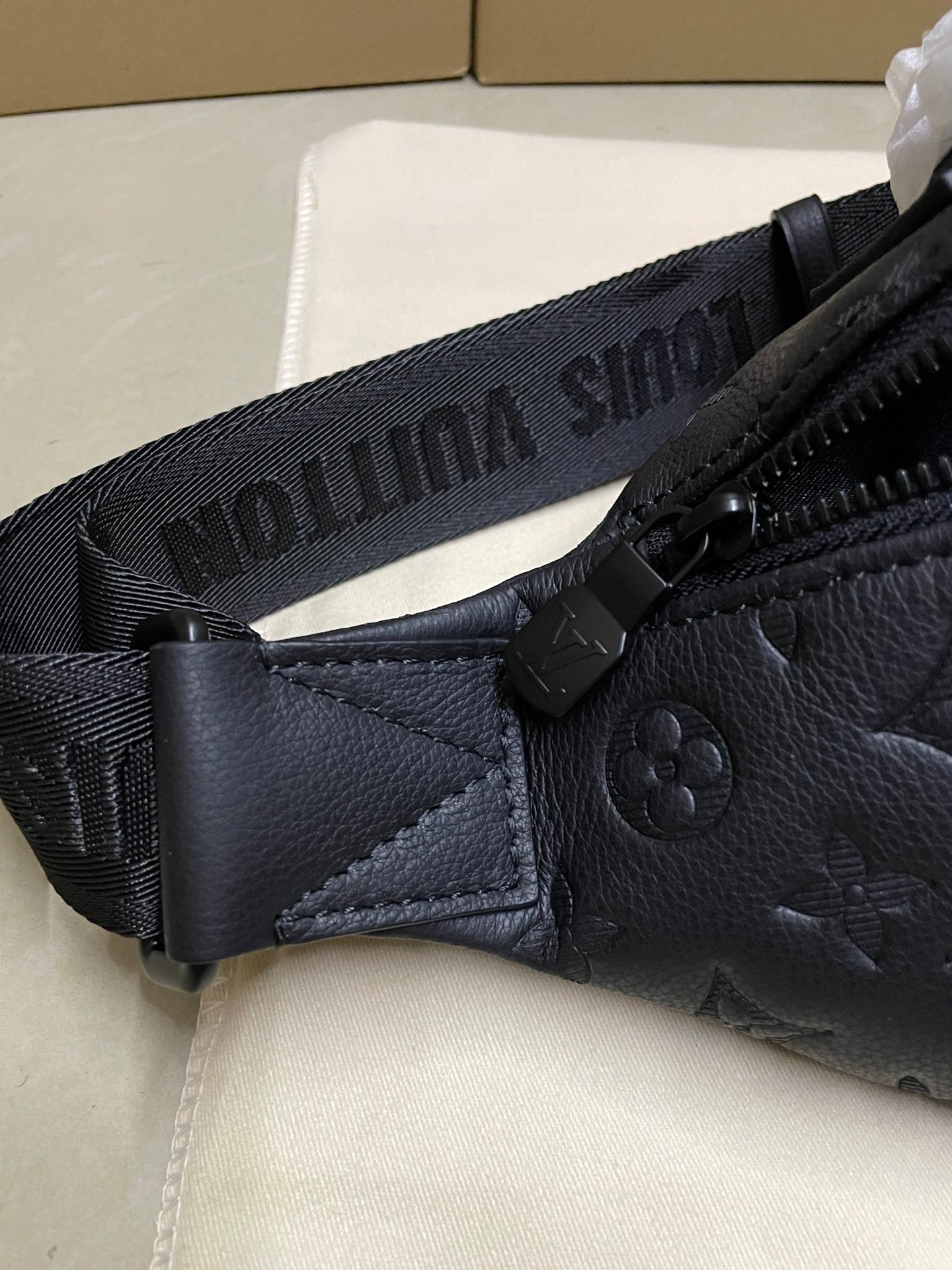 LuxluxHouse Best Quality Bags Louis Vuitton Men