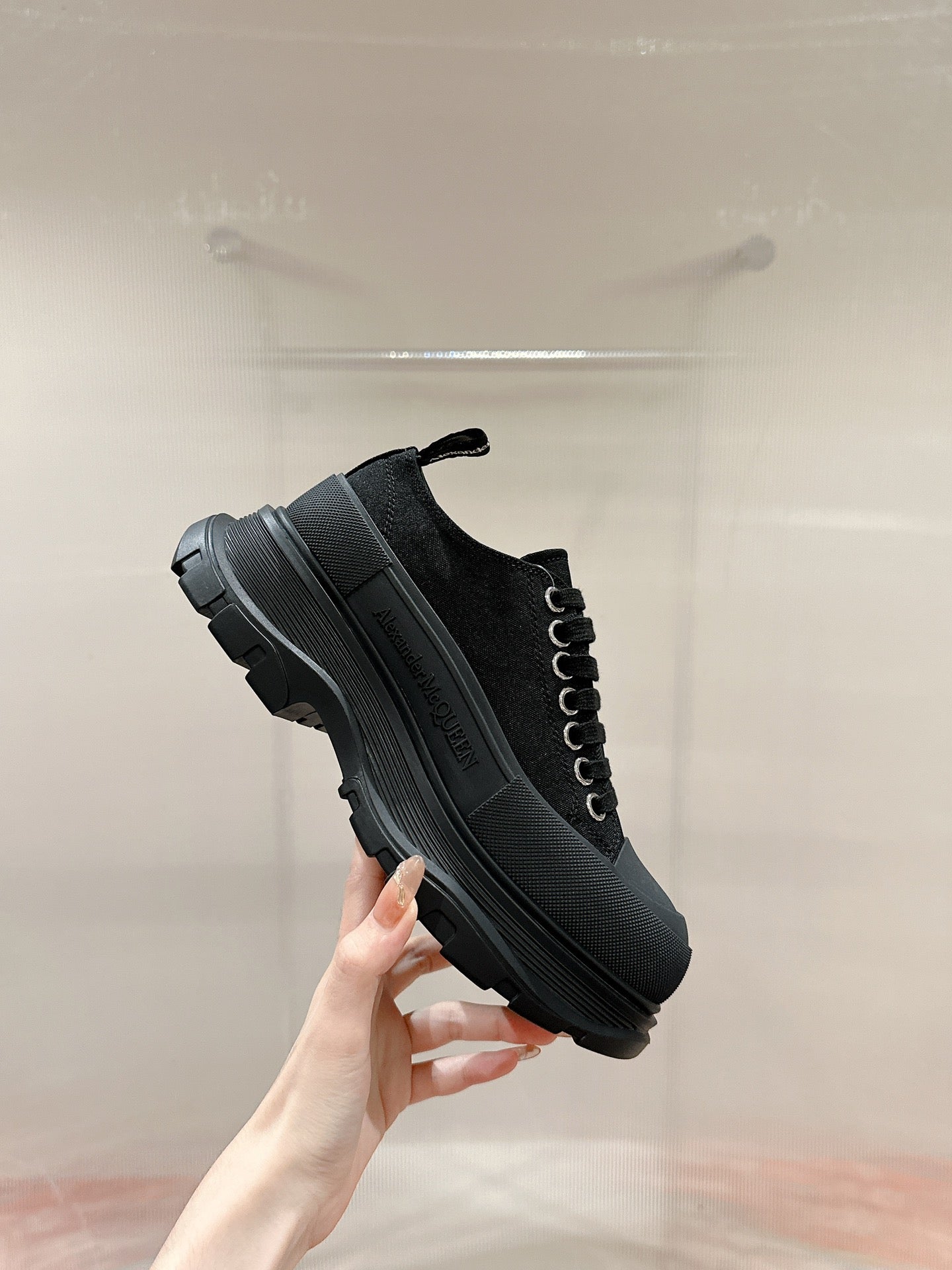 LuxluxHouse Best Quality Shoes Alexander McQueen