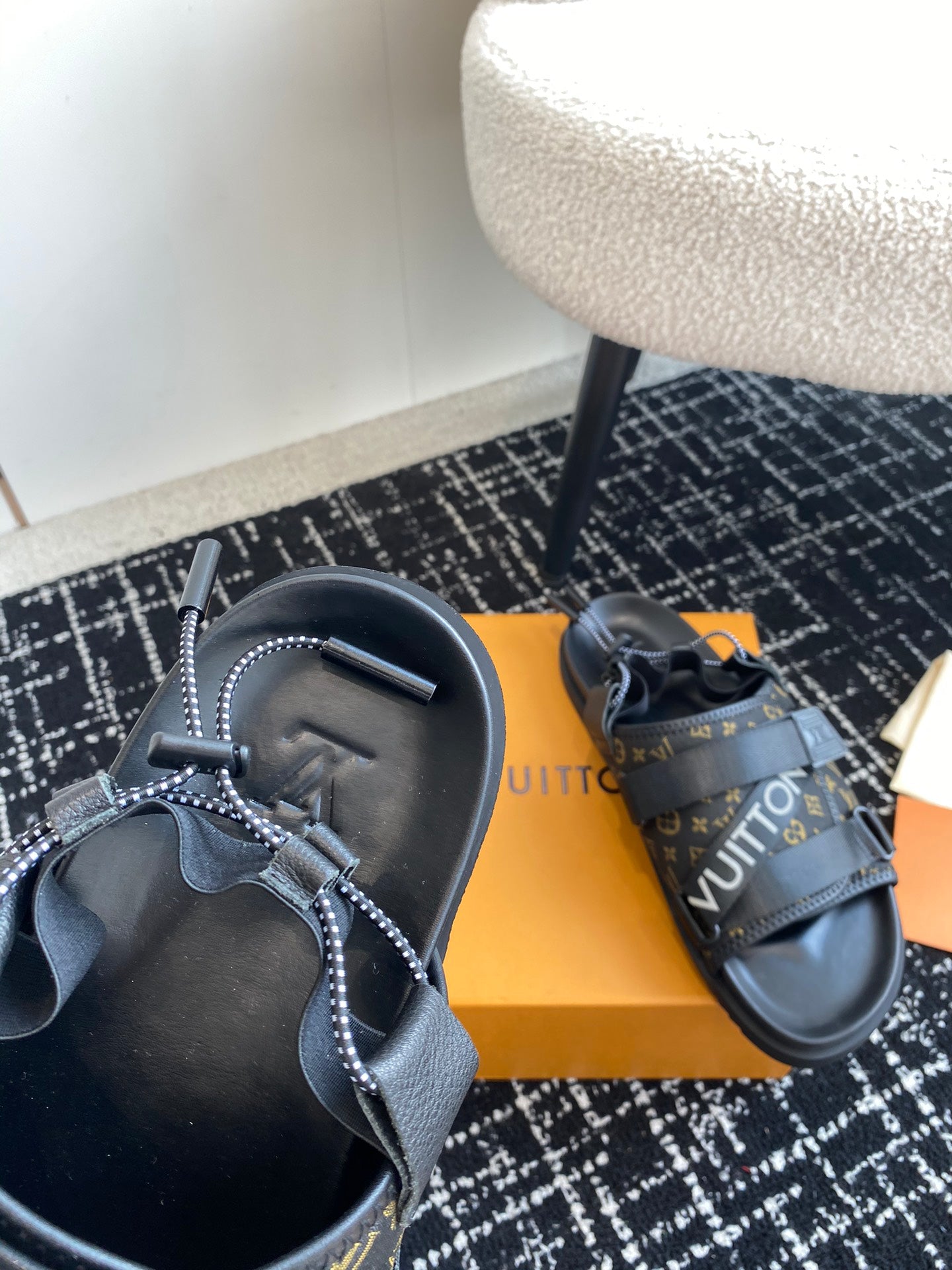 LuxluxHouse Best Quality Sandals Louis Vuitton